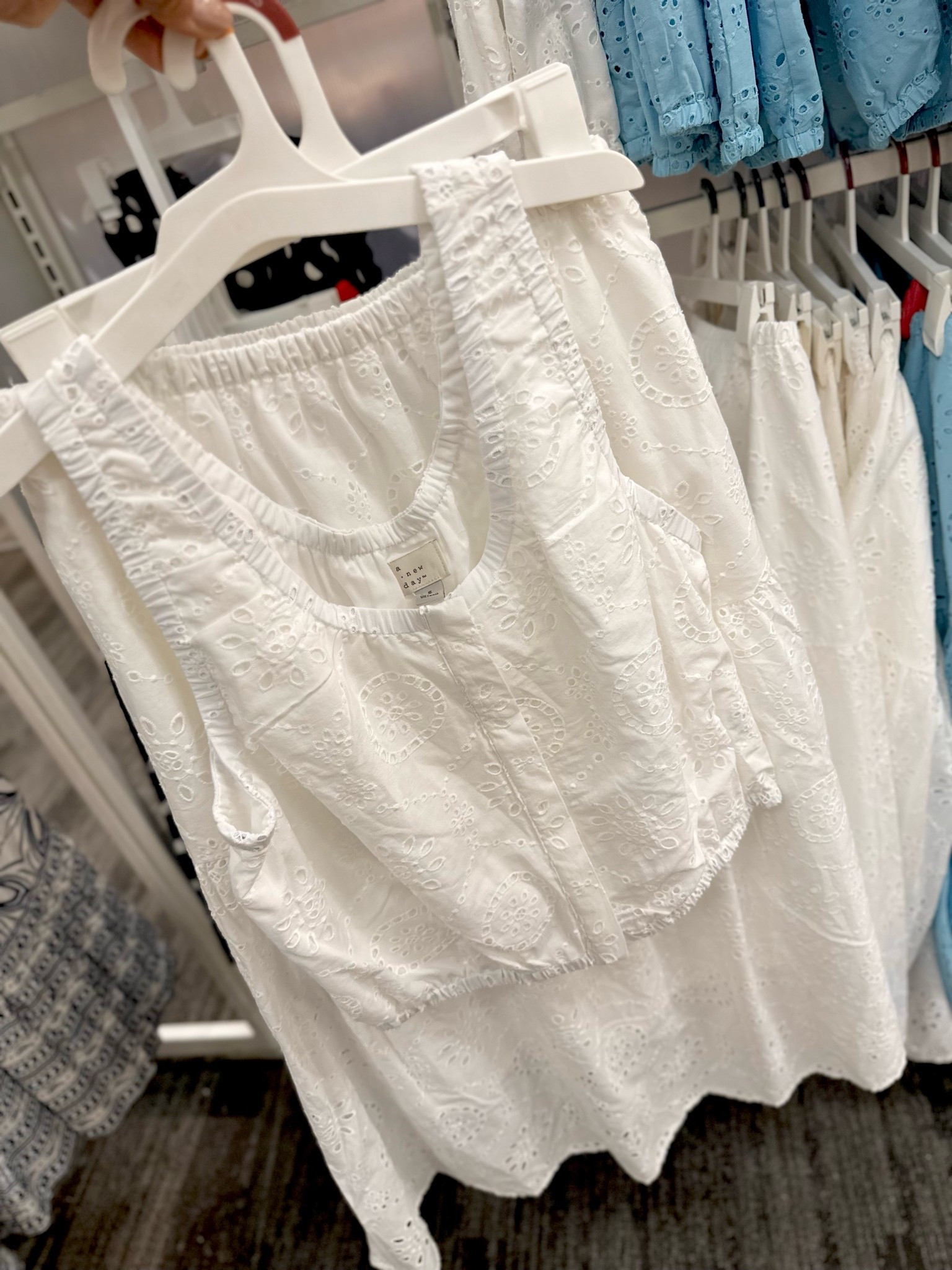 Matching top and bottom

#LTKgrwm #LTKdayinmylife #LTKSeasonal