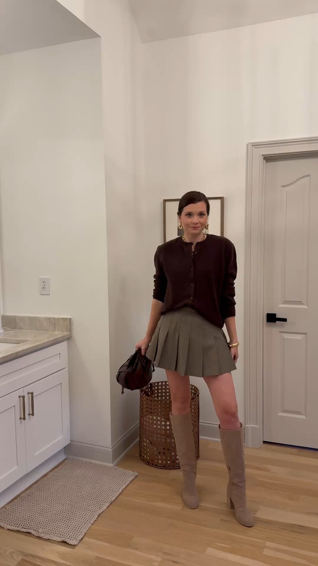 fall outfit, chic outfit, mini skirt outfit, neutral outfit, girls night outfit 

#LTKootd #LTKFindsUnder100 #LTKSeasonal