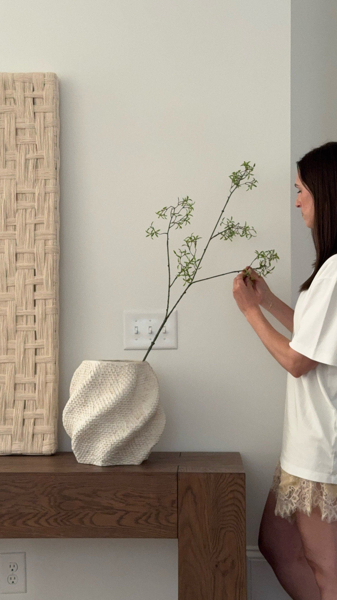 Console | simple, modern styling

@Quince @Crate & Barrel @Anthropologie 


#LTKHome