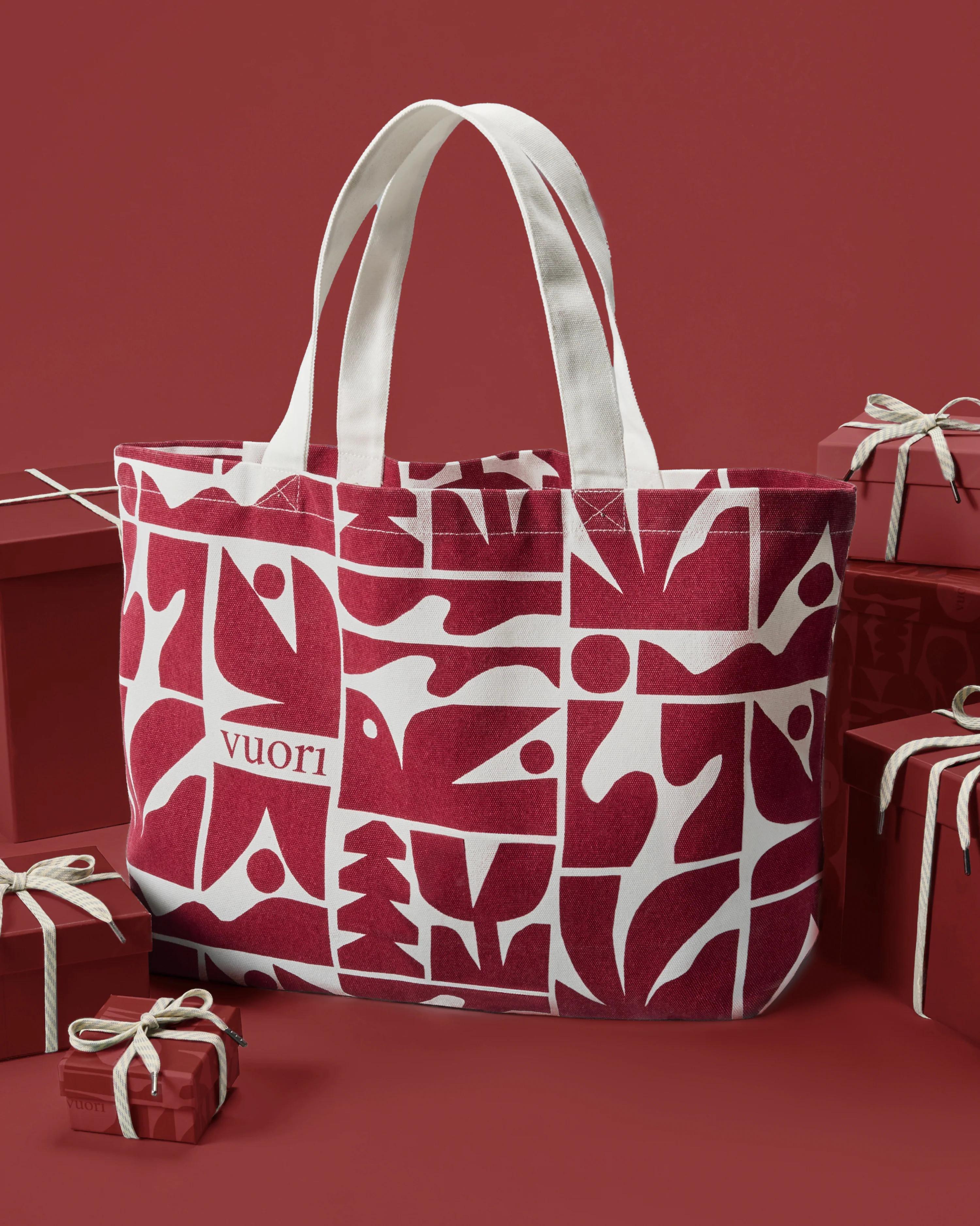 Limited Edition Holiday Tote | Vuori Clothing (US & Canada)