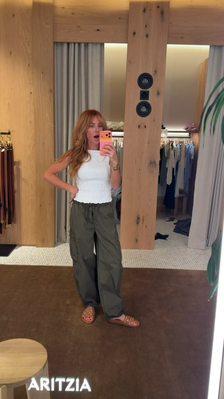 wearing a small in the top and bottoms! @Aritzia