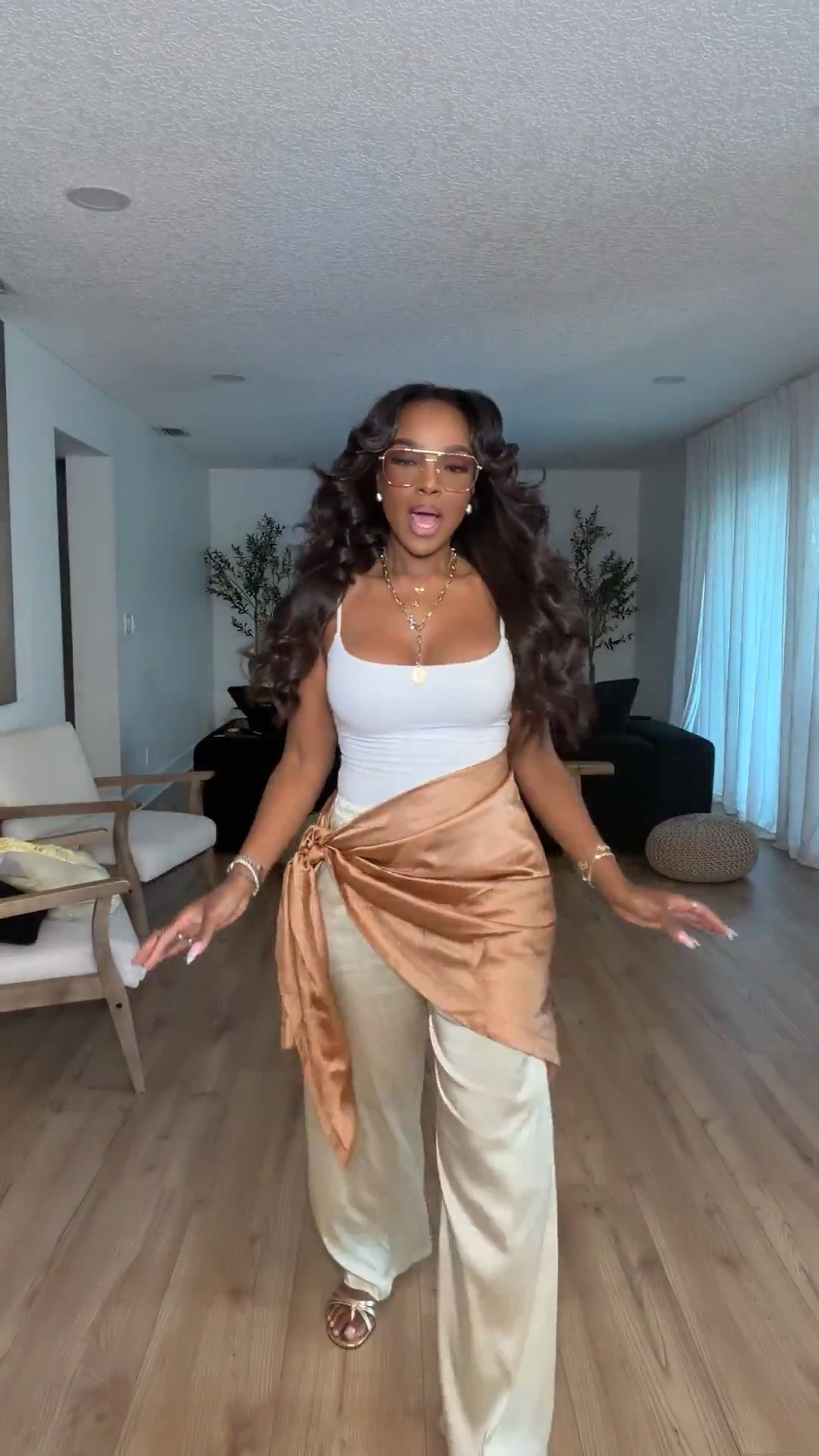 Scroll to shop 👇🏽 Everything from this look is linked below ✨  

Size Small | 5’4” | 140 lbs  

📲 Download the FREE LTK app & follow @kirasfashionfinds  

Petite summer outfit, women’s outfit ideas, everyday style, affordable fashion, summer fashion  #LTKPetite #LTKootd #LTKSeasonal