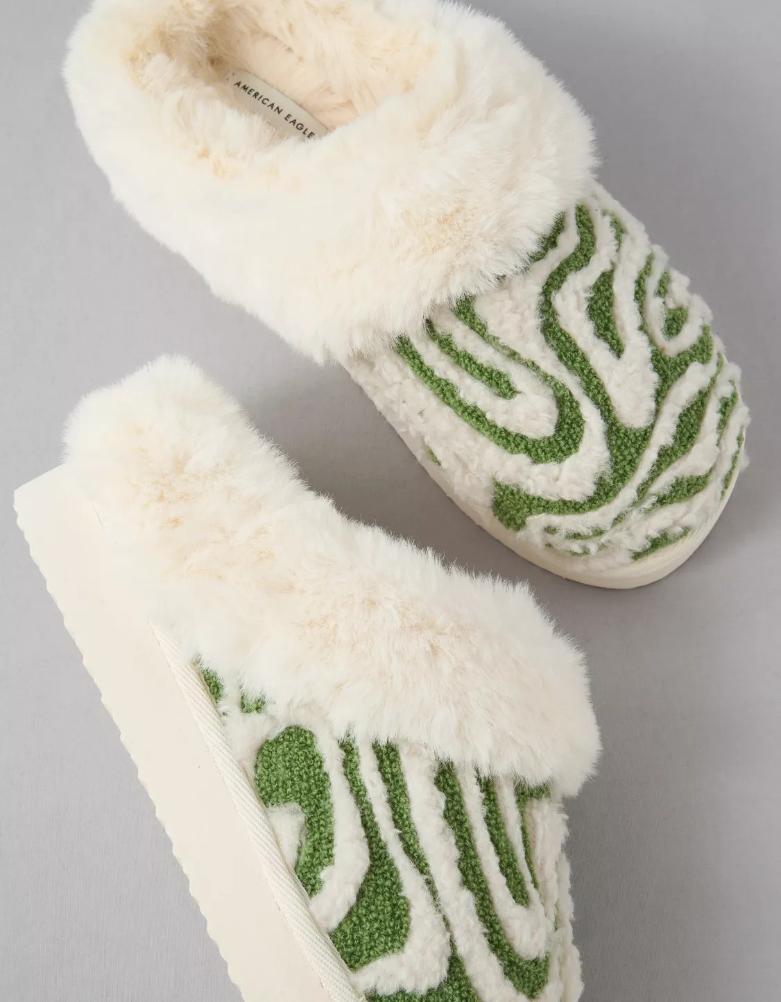 AE Swirly Slipper | American Eagle Outfitters (US & CA)