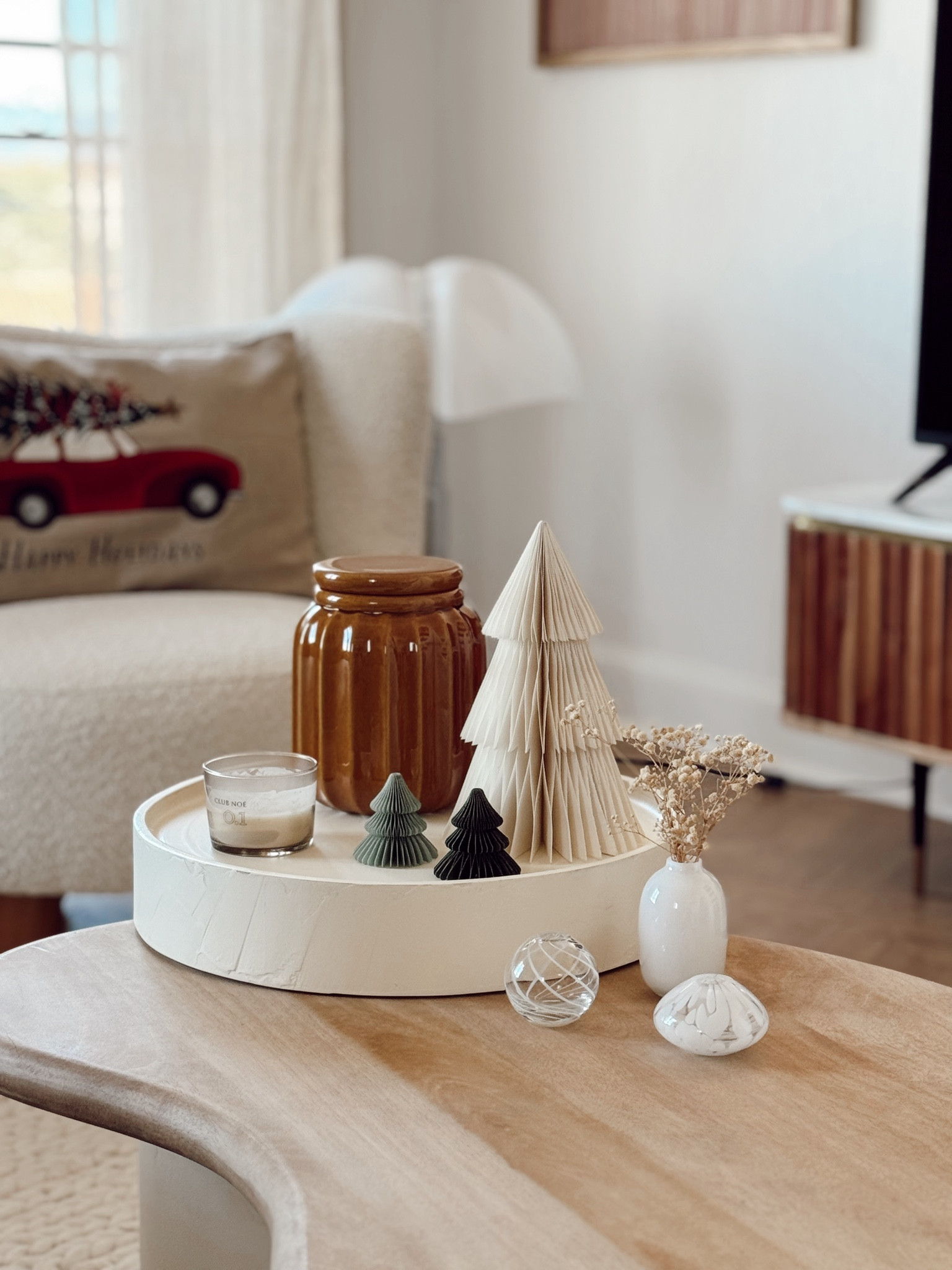 home sweet home 🤍🌲

#LTKHoliday #LTKSeasonal #LTKeurope