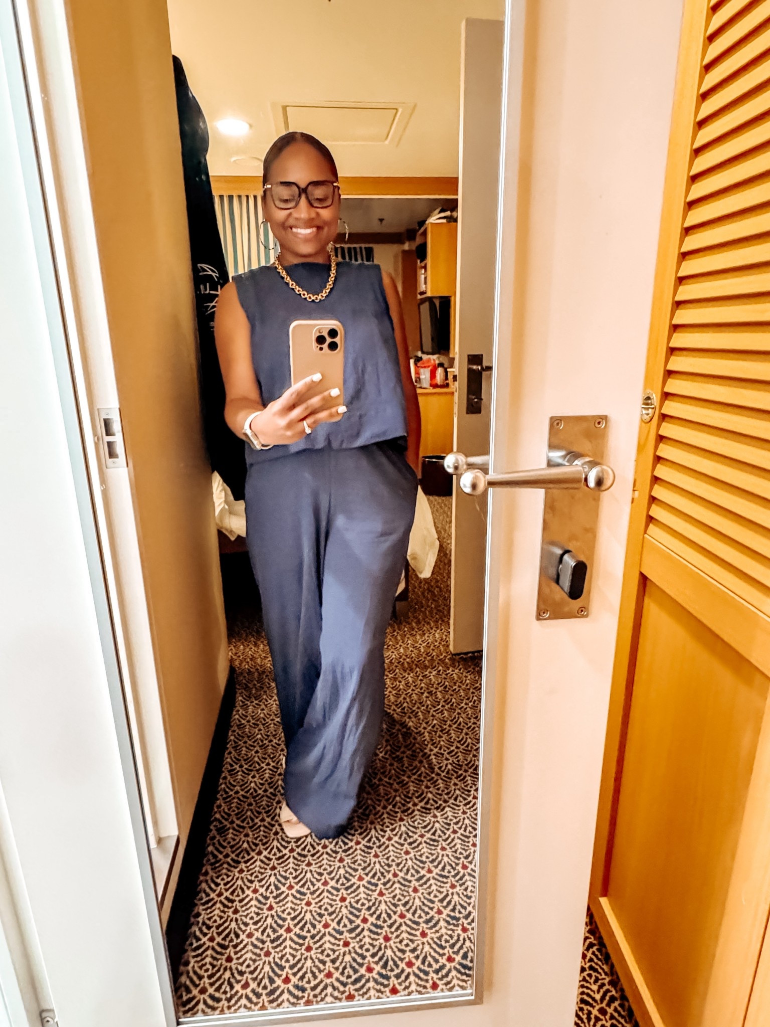 🖤 Monochrome + cruise = effortless chic.
This pants set was perfect for dinner on the Disney Dream ✨🚢

monochrome outfit | cruise style | vacation outfit | Disney cruise fashion | resort wear | matching set | travel outfit | chic travel look | comfy chic style | neutral outfit | cruise night look

#LTKStyleTip #LTKTravel #LTKFindsUnder50