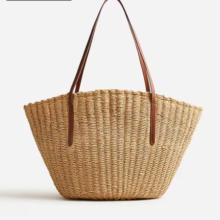 Obsessed with this!!! The shape is beautiful!!! 

#LTKstyletip #LTKsalealert #LTKitbag
