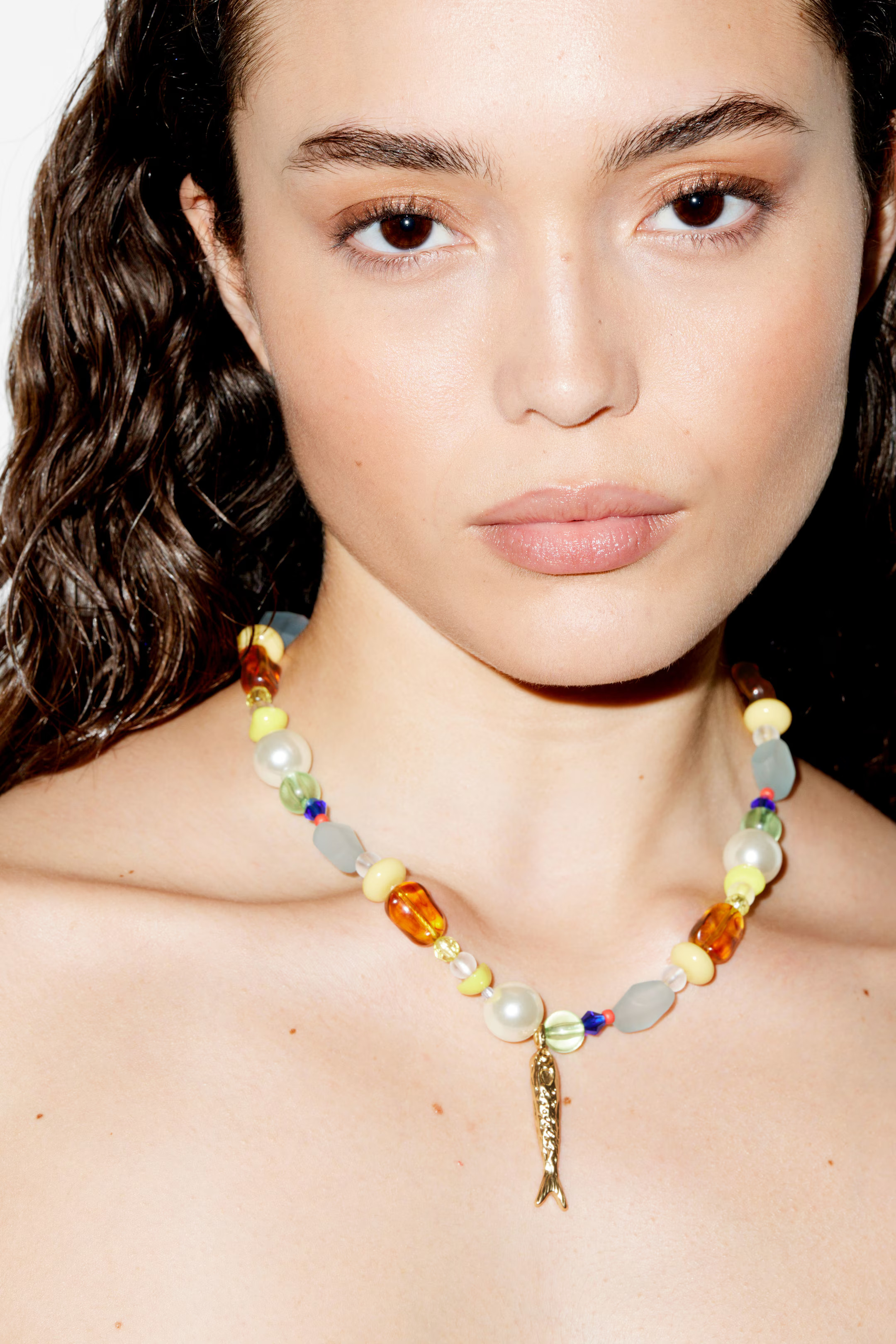 Korte ketting met versieringen | H&M (DE, AT, CH, NL, FI)