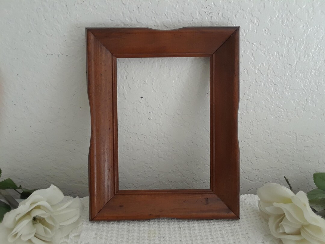 Vintage Brown Wood Picture Frame Carved Scalloped Edge 5 X 7 Photo Decoration Mid Century Country... | Etsy (US)