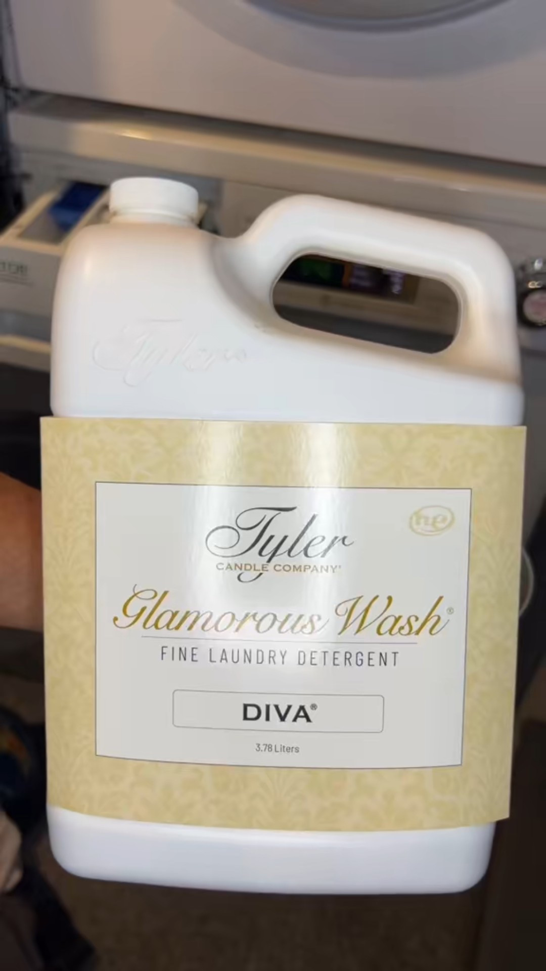 Tyler Candle Company #tylercandlecompany#divawash#laundryy

#LTKdayinmylife #LTKmomlife #LTKmorningroutine