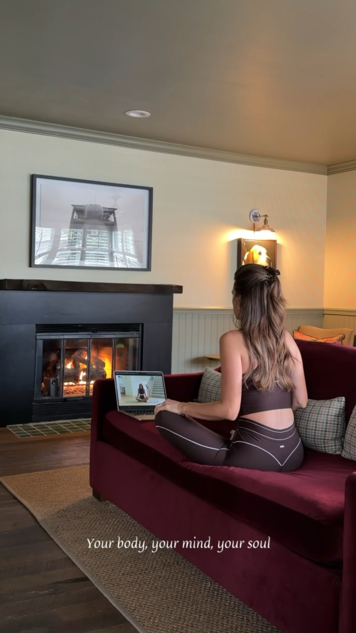 SPEND THE DAY WITH ME IN CARMEL 🌊

code: LAURENR5 for MWH meditations
code: ALOPROFILE25 for Sculpt Society

#LTKdayinmylife #LTKvlog #LTKmorningroutine