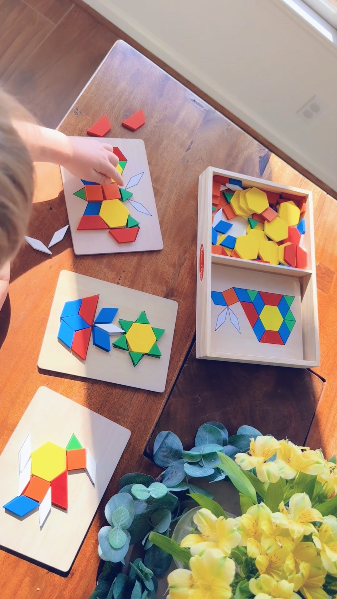 A little kitchen table homeschool preschool fun 🤩 before spending the rest of the day outside on the farm in this gorgeous 75 degree weather!! ☀️ And yes, linked our favorite tangram puzzle 🧩 for y’all over on my LTKit app!! 🙌🏽 