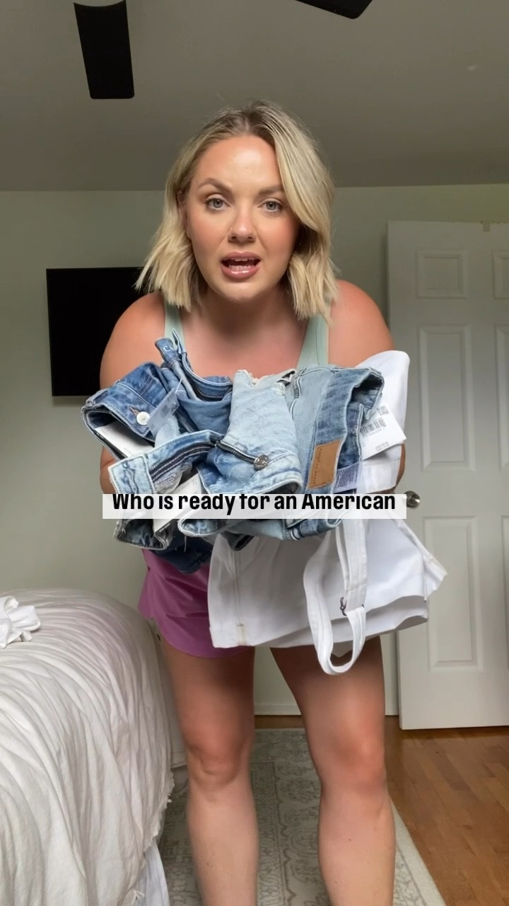 AE short try-on 
Size 12 



#LTKStyleTip #LTKSeasonal #LTKFindsUnder100