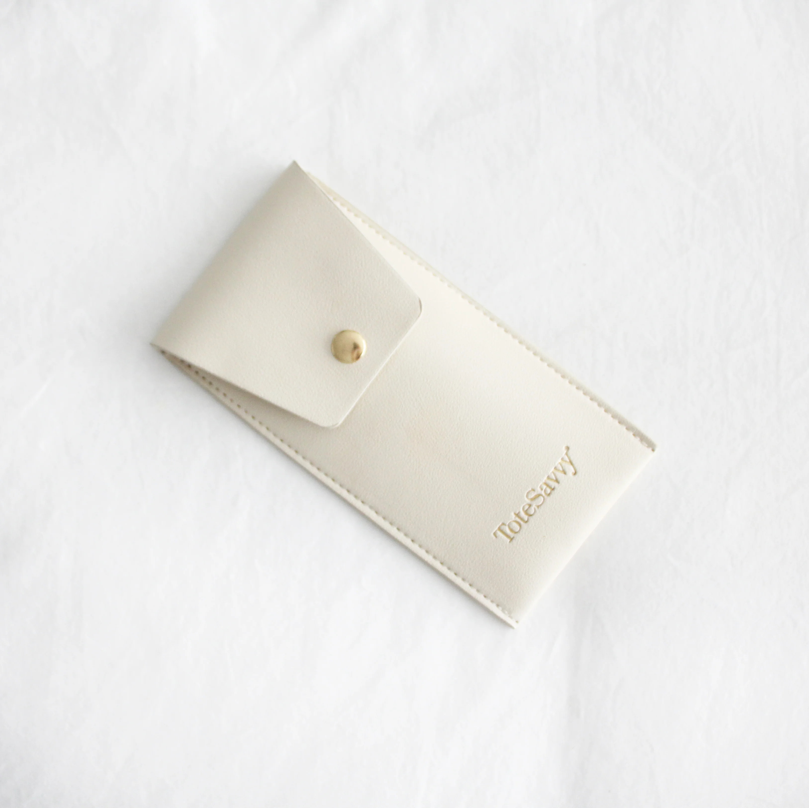 Vegan Leather Flat Pouch | ToteSavvy