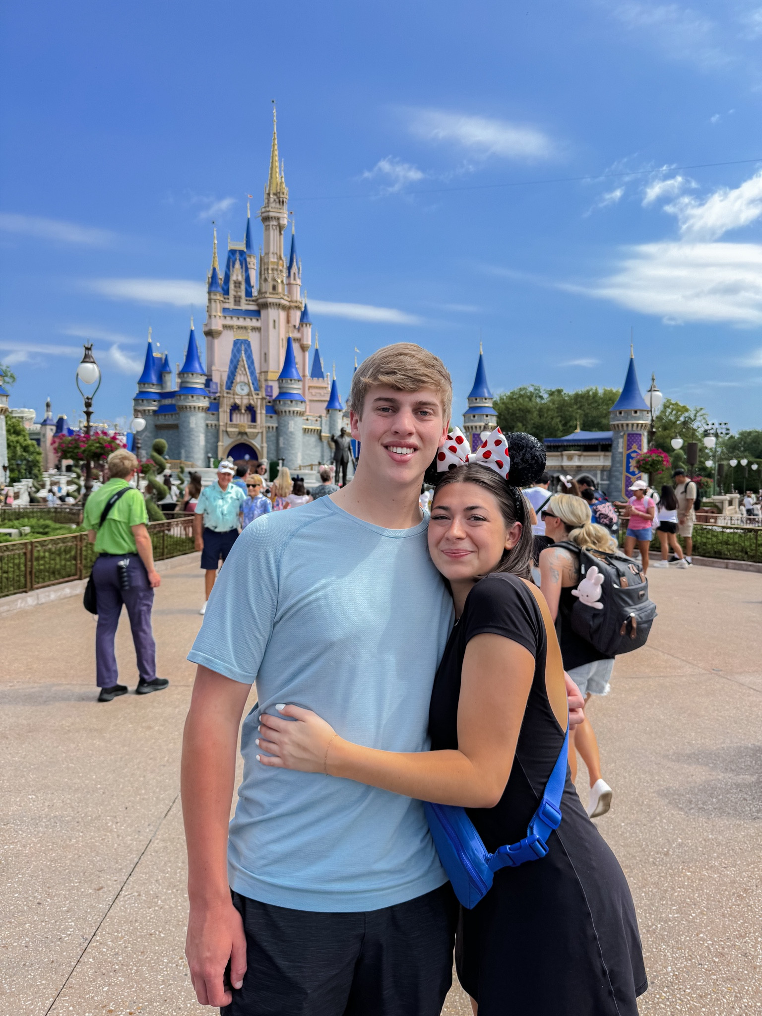 Disney outfit, aerie workout dress, amazon belt bag