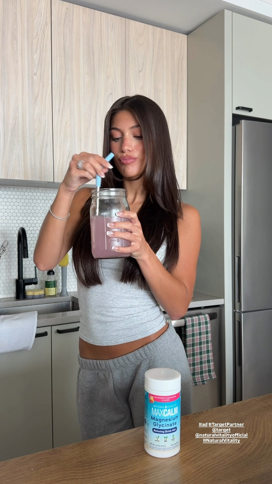 #ad Stay CALM on your work days with @naturalvitalityofficial 💙 #TargetPartner #NaturalVitality
SHOP now @target 

Natural Vitality® MAX CALM™ is a refreshing magnesium drink mix made with Magnesium Glycinate that fits easily into my everyday routine. A convenient, great-tasting wellness ritual to help me find moments of calm during busy days. The next generation of Natural Vitality CALM®, from a brand trusted for over 40 years.
