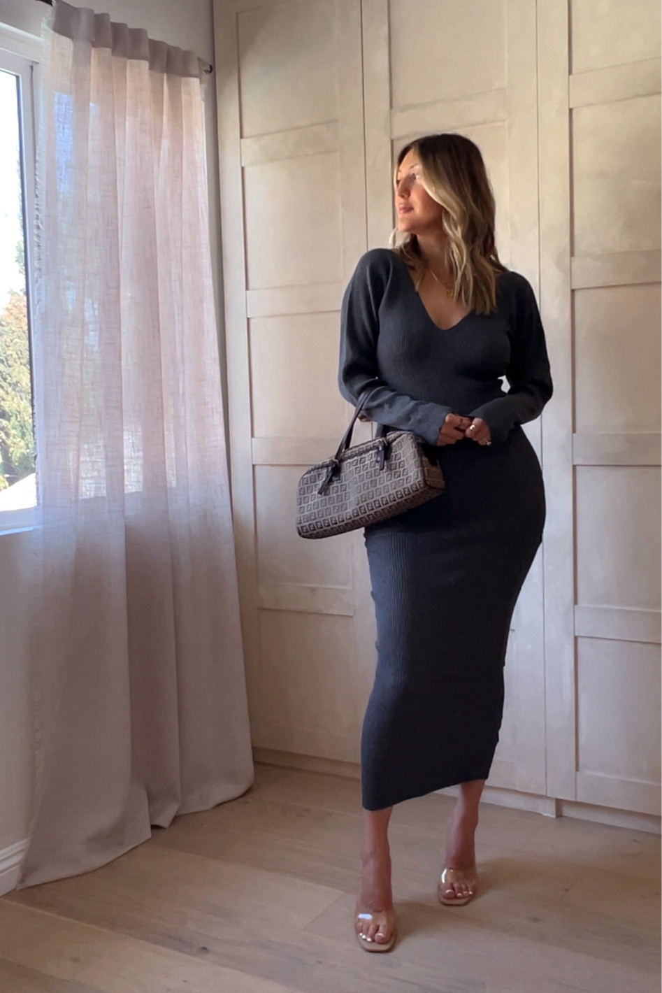 H&M Haul - Fall dresses (these are great
for me since I’m postpartum!) 

Grey ribbed knit dress - size M

Fall outfits 
Dress
Sweater dresses 
Postpartum dresses 
Maternity maxi dresses 
Bump dresses 
Labor Day weekend sale 

#LTKStyleTip #LTKSeasonal #LTKFindsUnder50