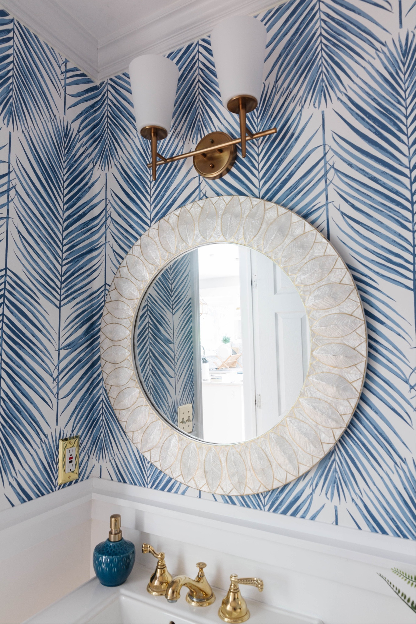 Coastal powder room, palm leaf wallpaper, blue and white wallpaper



#LTKhome #LTKsalealert #LTKfindsunder100