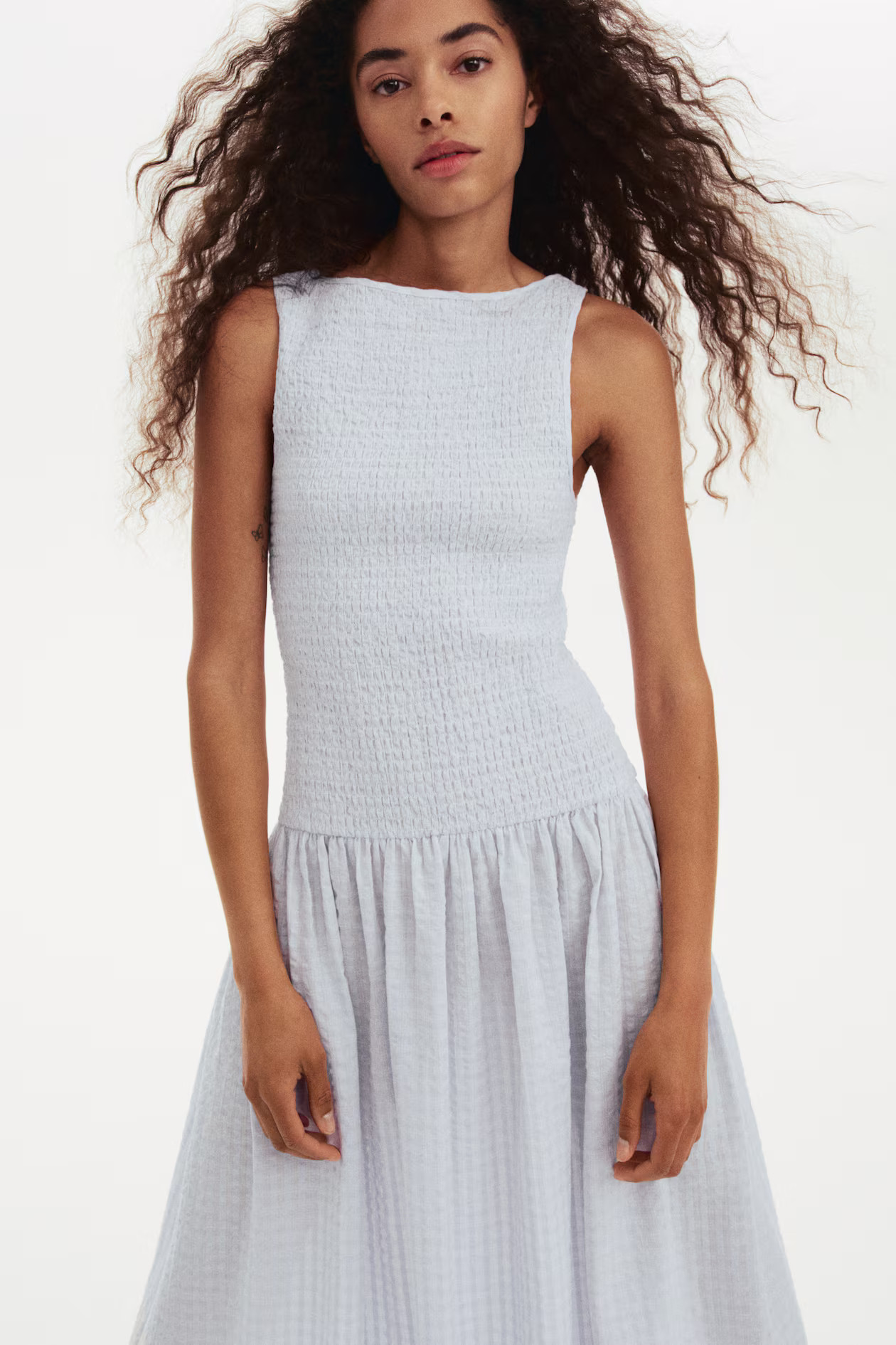 Smocked seersucker dress | H&M (UK, MY, IN, SG, PH, TW, HK)