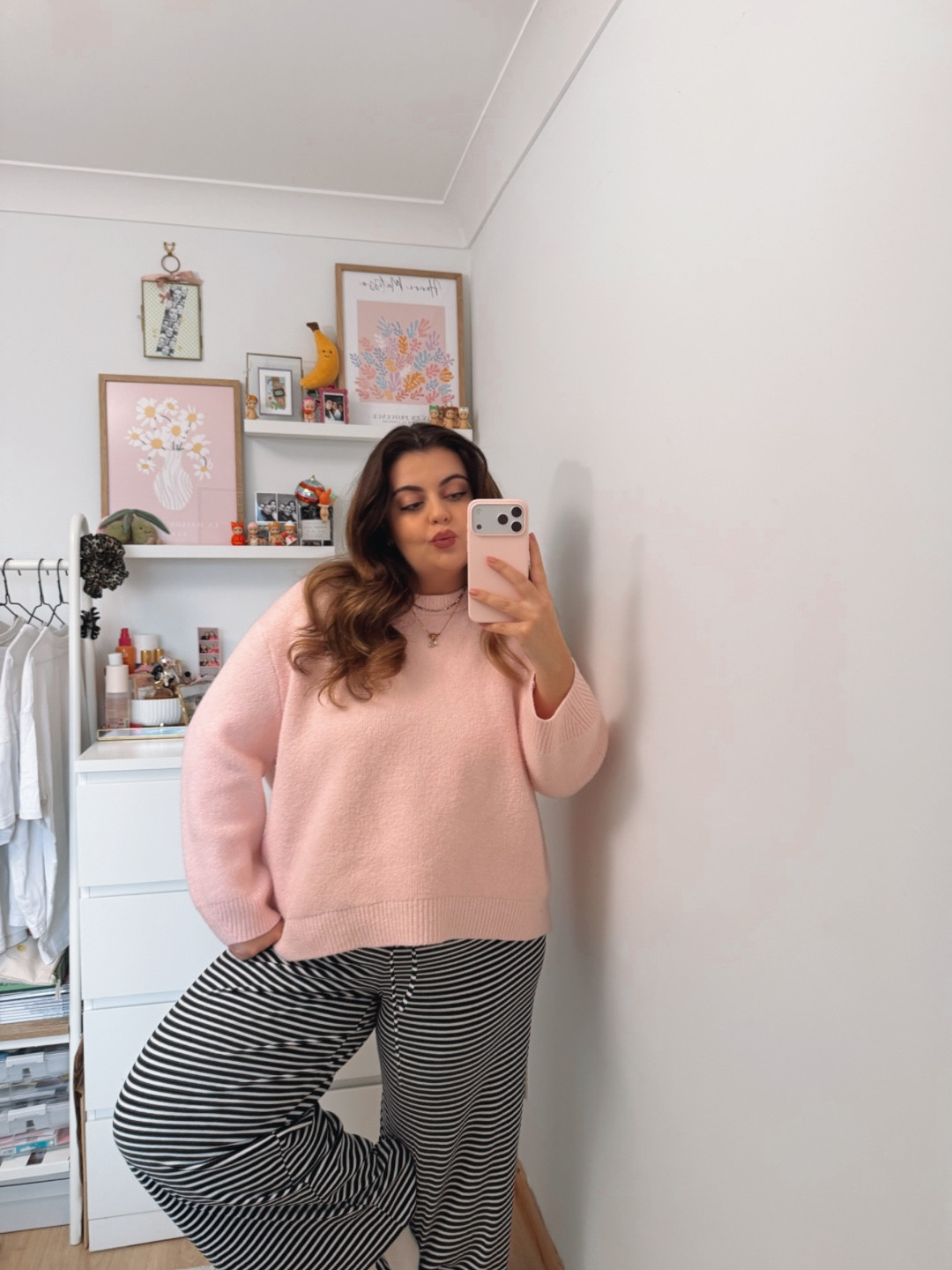 Pink jumper and stipe jersey trousers, the perfect pre spring outfit 🙂‍↕️ the trousers come in so many different colours and linked alternatives to the primark jumper in case you can’t click&collect

Pink jumper, baby pink jumper, causal outfit, stripe trousers, stretchy trouser, easy outfit, wide leg trousers, Gina tricot super soft jersey wide leg trousers, primark oversized crew neck jumper

#LTKmidsize #LTKspring #LTKuk