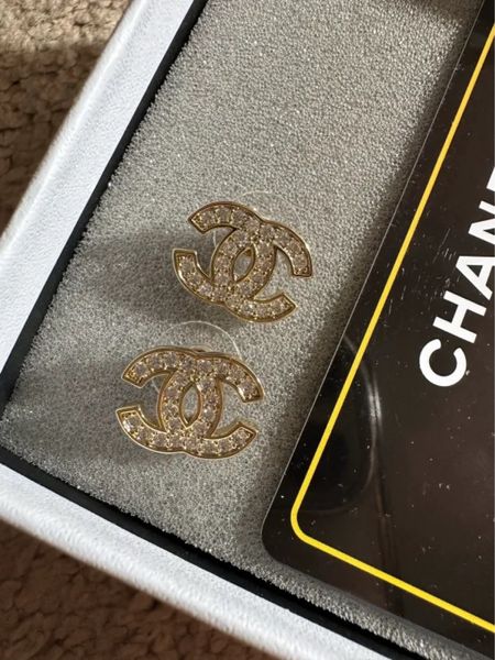 Simple Chanel studs classic #dhgate 