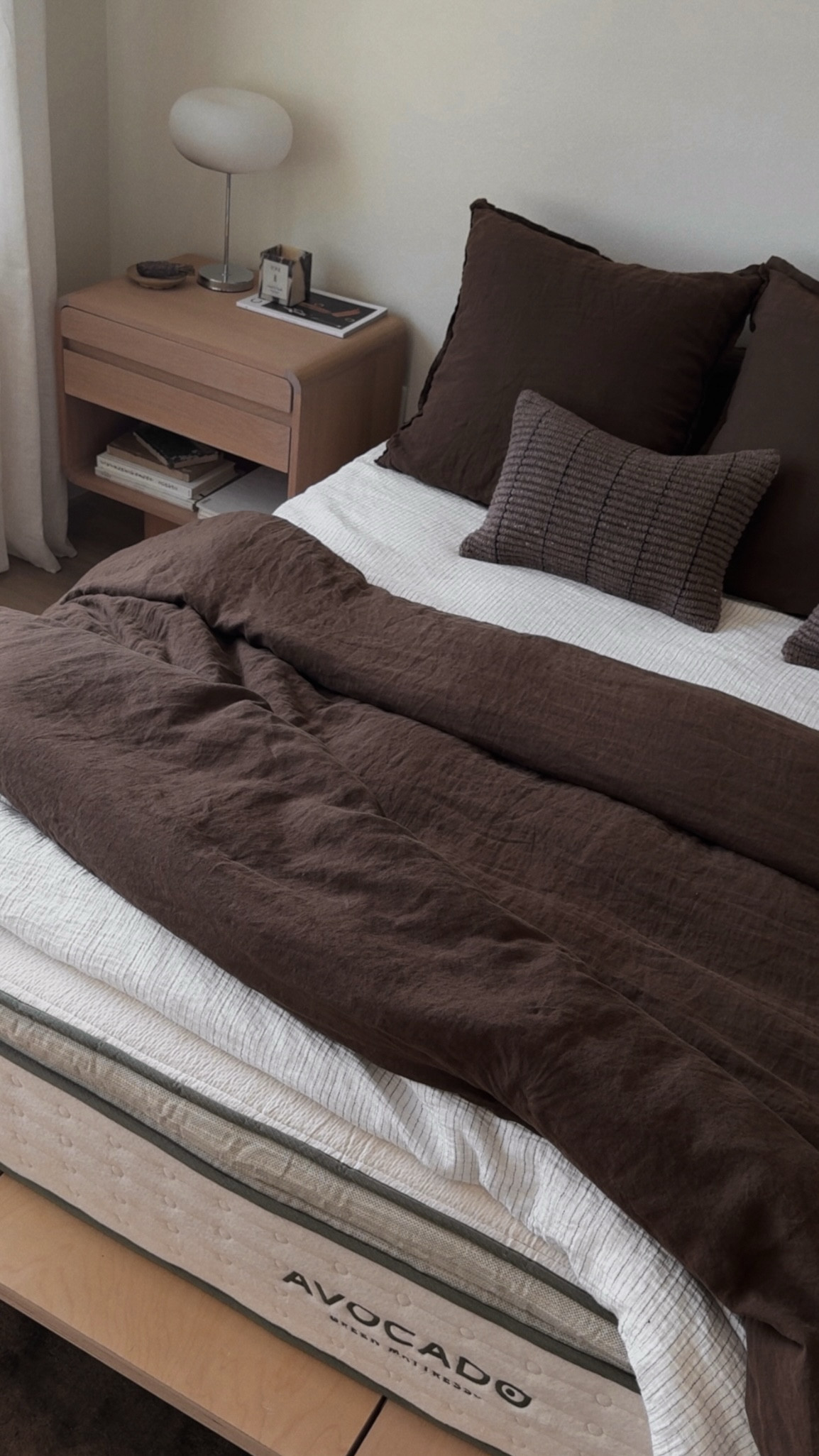 @avocado.green thank you for having my back (and the planets) ☁️ 🛌💤