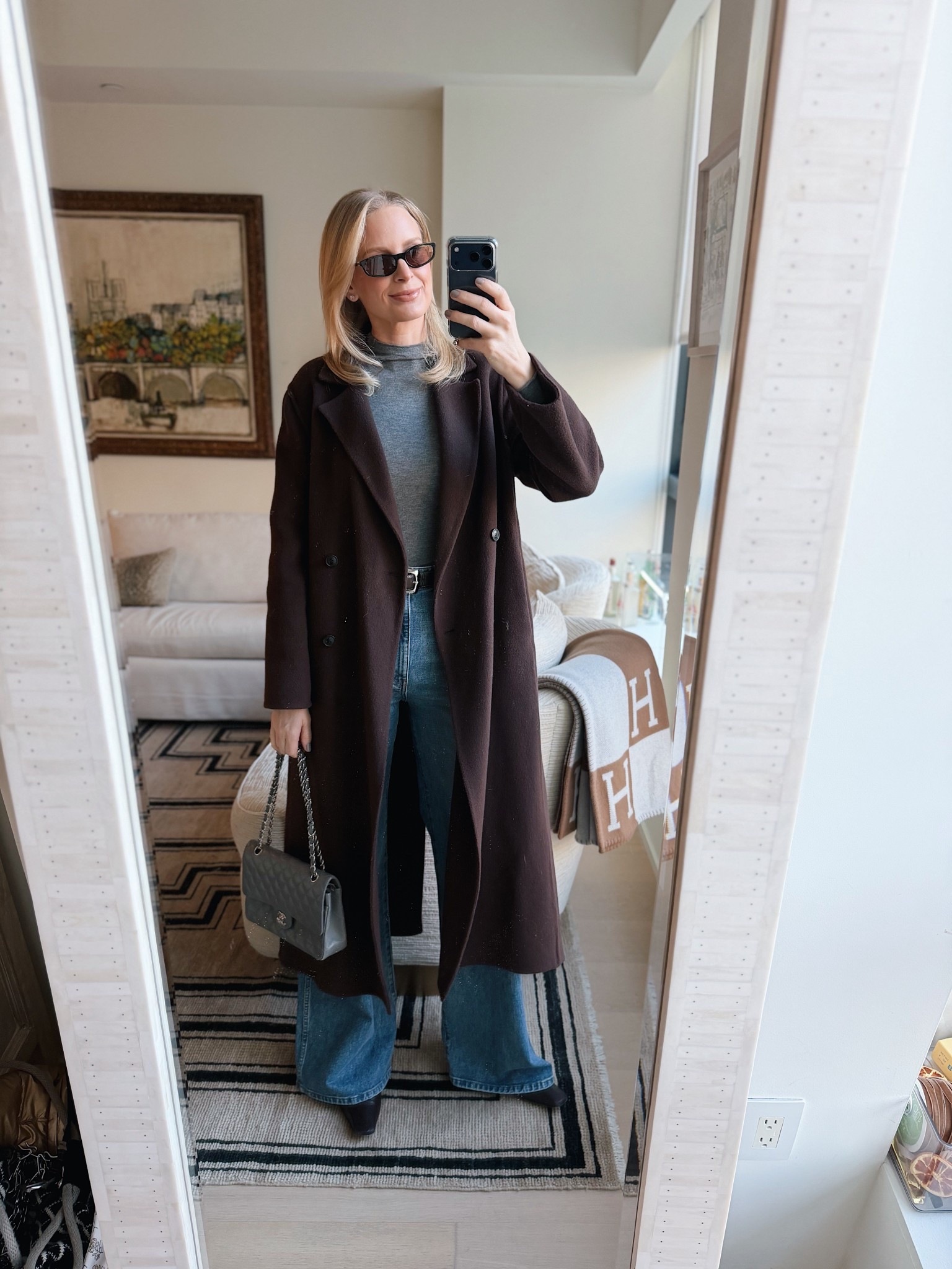 Today’s look 🤎🩶 wearing an XS in the coat and top, and a 27 in the jeans. 

#LTKootd
