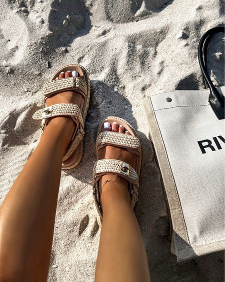 Favorite summer sandals 
So comfy and run TTS
May’s top 10 best sellers on #miamiamine

#LTKShoeCrush #LTKFindsUnder100 #LTKStyleTip