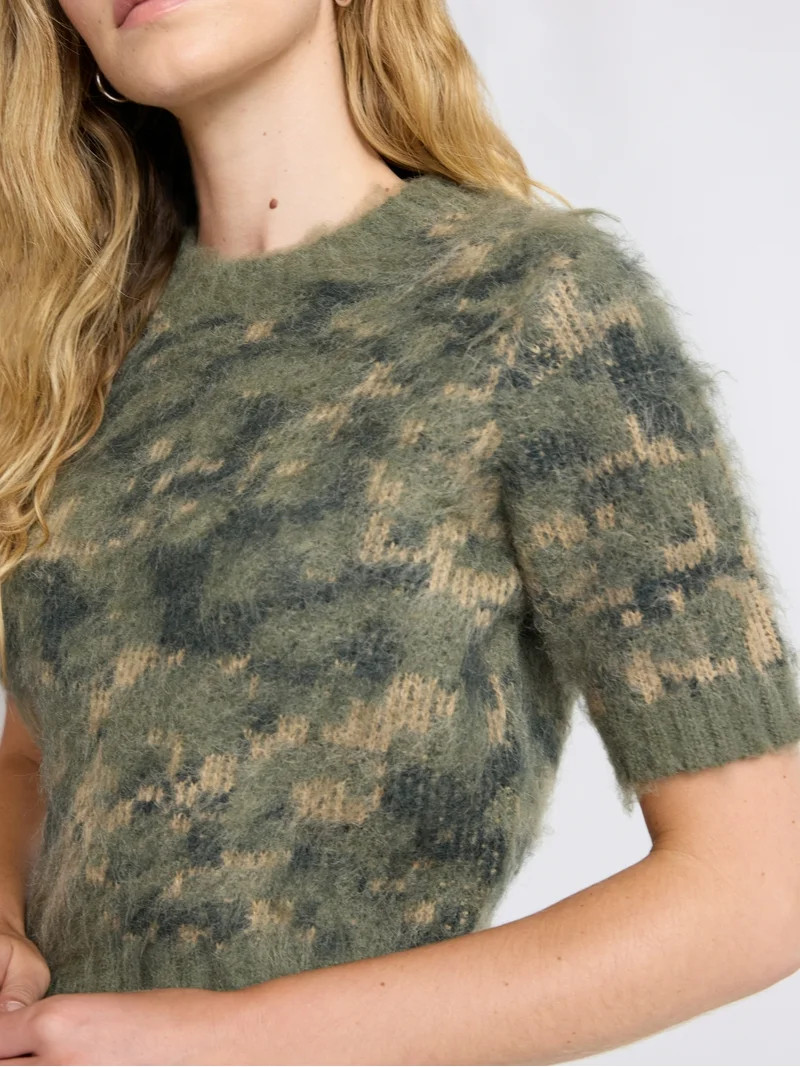 Scoop Women's and Women’s Plus Fluffy Sweater with Short Sleeves, Lightweight, Sizes XS-4X | Walmart (US)