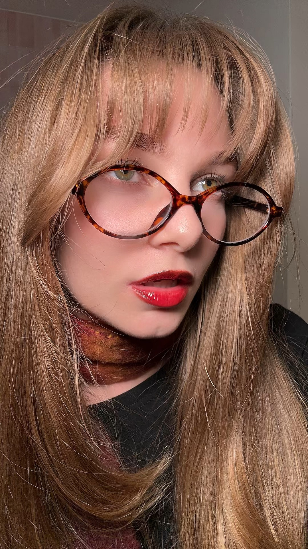 thanksgiving fit🦃

-bag is Louis Vuitton
-scarf is from Free People but isn’t sold anymore 