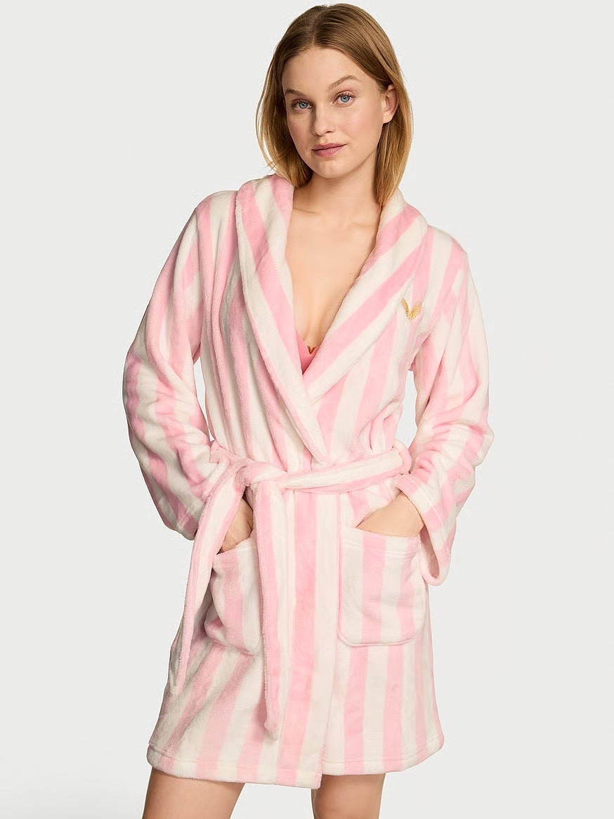  VS and Pink having great sales!  Got this robe for my youngest—they all have matching slippers 

Christmas gifts for her, gifts for her, bathrobes, girly things, women’s bath accessories 

#LTKmomlife #LTKGiftGuide #LTKmorningroutine