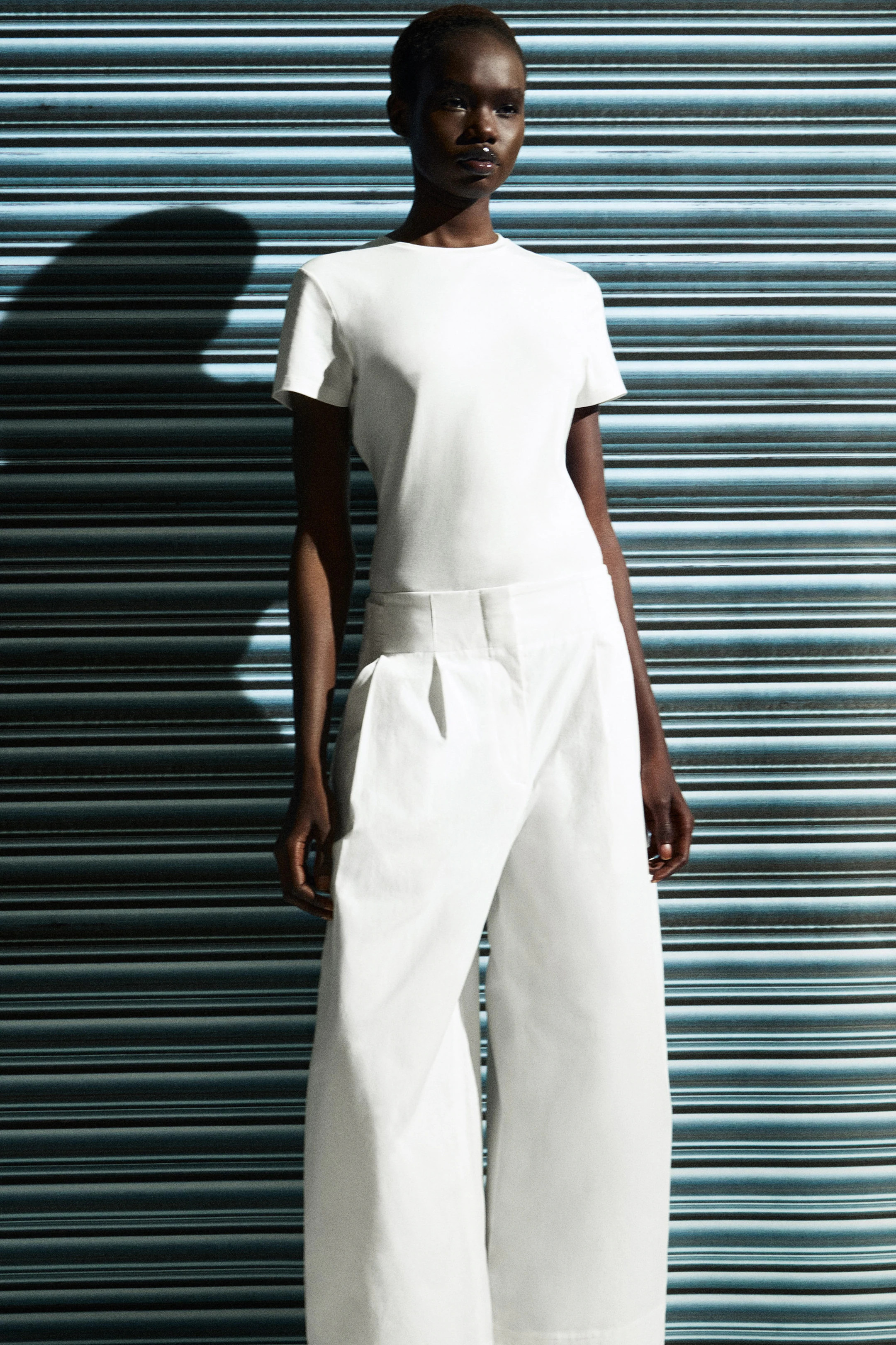 SHRUNKEN T-SHIRT - WHITE | COS | COS UK