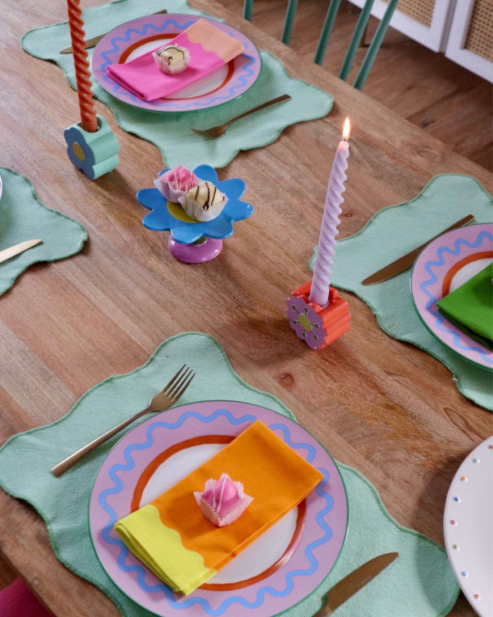The cutest table set-up 🌼🦋🌈☀️🌸✨

#LTKeurope #LTKuk #LTKhome