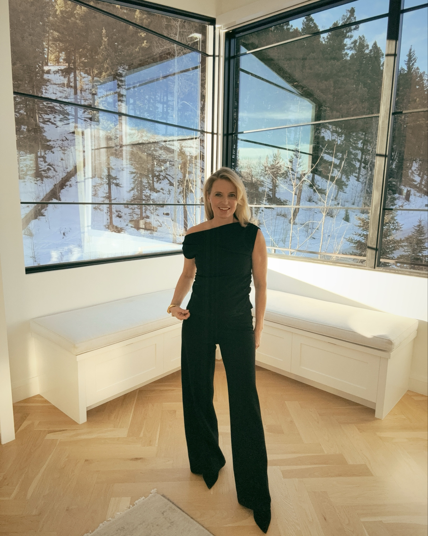 Comfy, gorgeously elegant black pants and a chic off-the-shoulder top for a bit of sexy makes the perfect understated outfit. 

Use code ERINXSPANX for 15% off + free shipping (new customers only).

#LTKootd #LTKOver40 #LTKWorkwear