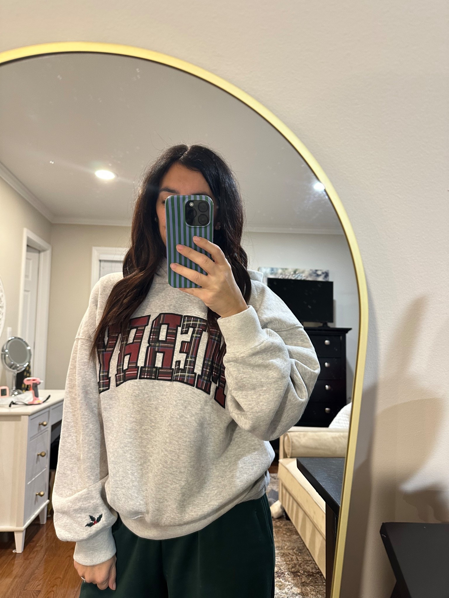 This sweatshirt was so comfy!

#LTKOver40 #LTKSeasonal #LTKHoliday