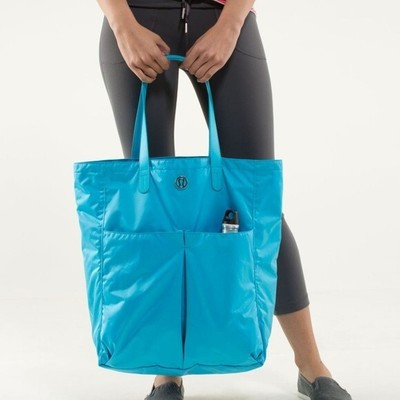 Lululemon Go with the flow spry blue nylon tote + wristlet | eBay US