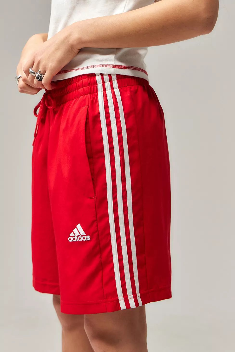 adidas Pantaloncini lunghi 3 strisce | Urban Outfitters (US and RoW)