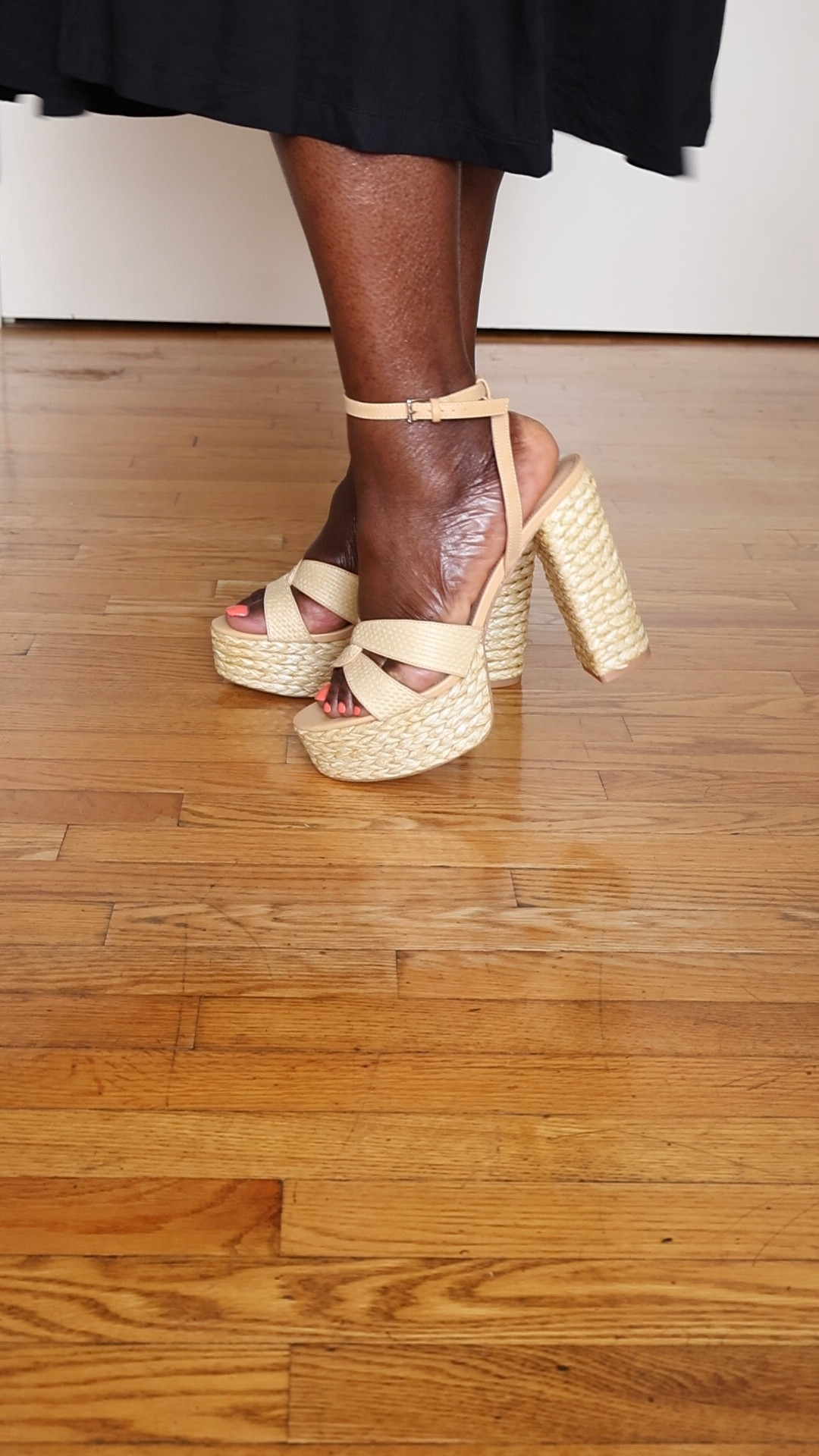 If you’re looking for a woven sandal in a neutral/ natural color, checkout these platform sandals. They come in other colors and are very comfy. Goes up to a size 12

#LTKShoeCrush