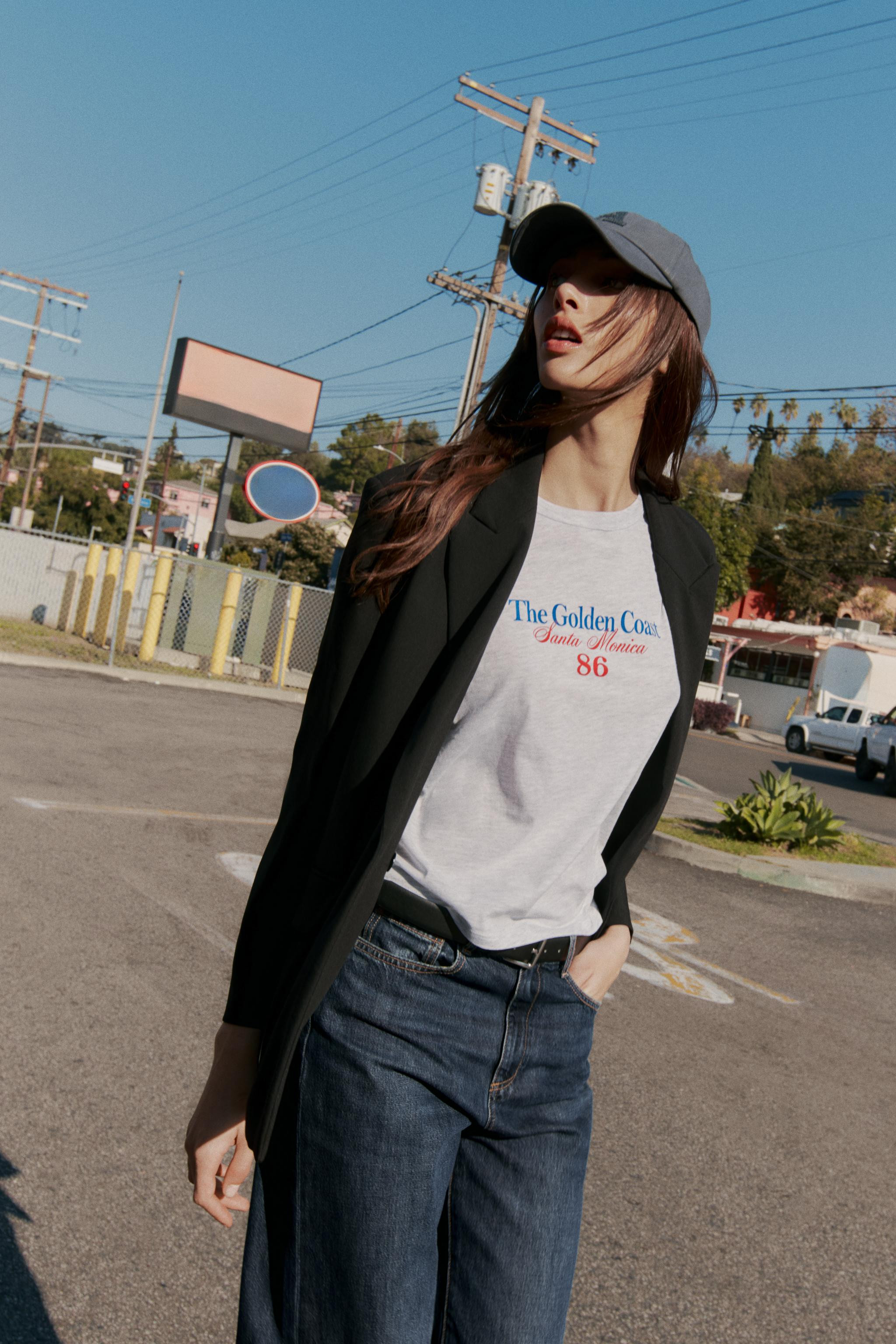 OVERSIZE DOUBLE-BREASTED BLAZER | Zara UK