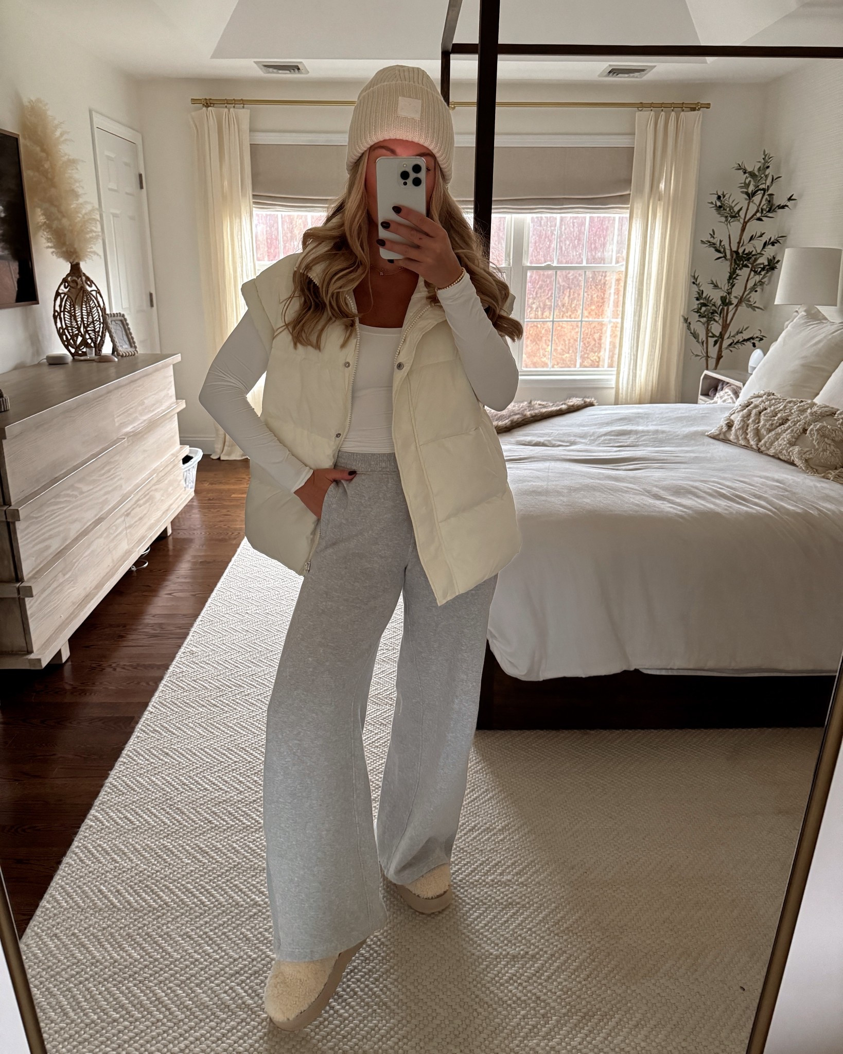 Fall casual outfit perfect for around the house, running errands, traveling, or any Fall activity! Wearing a size small in top, pants, and vest. Size 7.5 in the UGG dupes✨

Fall outfit inspiration, traveling outfit, casual fall outfits, Aerie fashion, loungewear, Varley beanie 