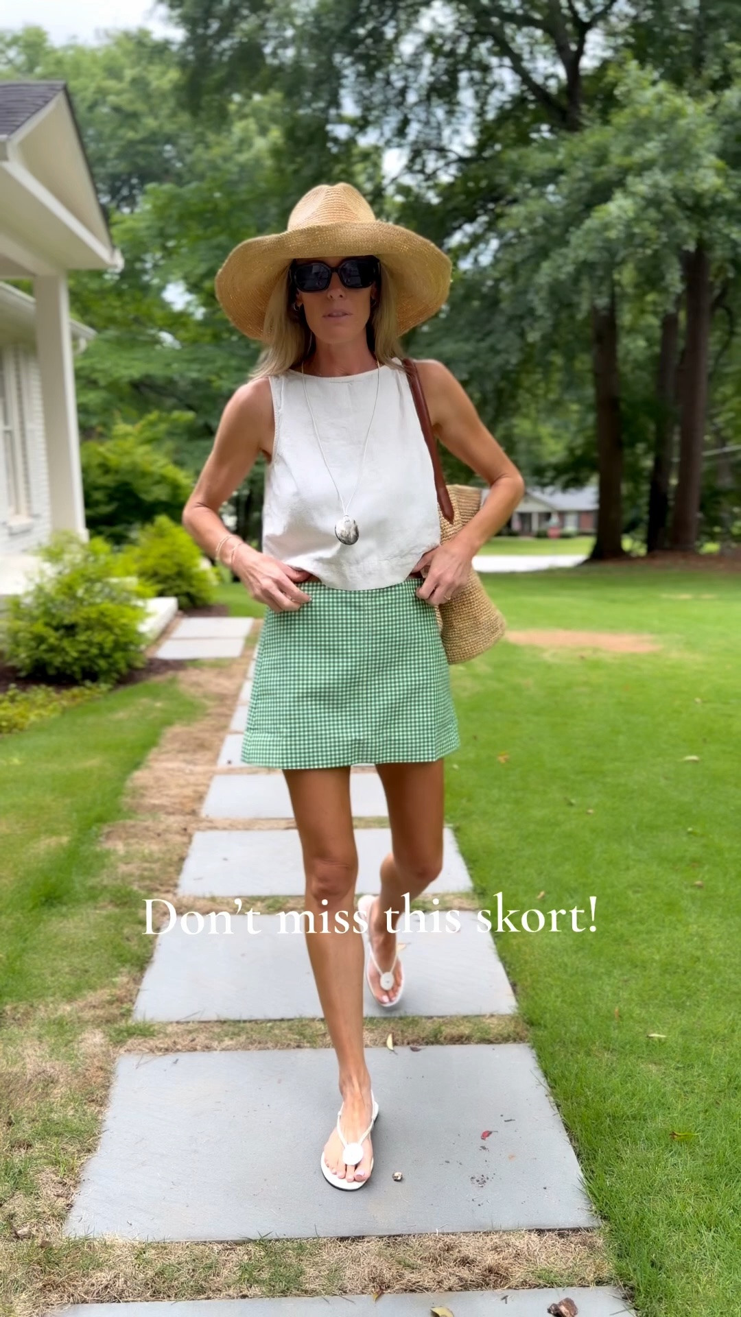 Size 2 skort! Such a good summer staple. And so comfy. 

@jcrew #injcrew #ad