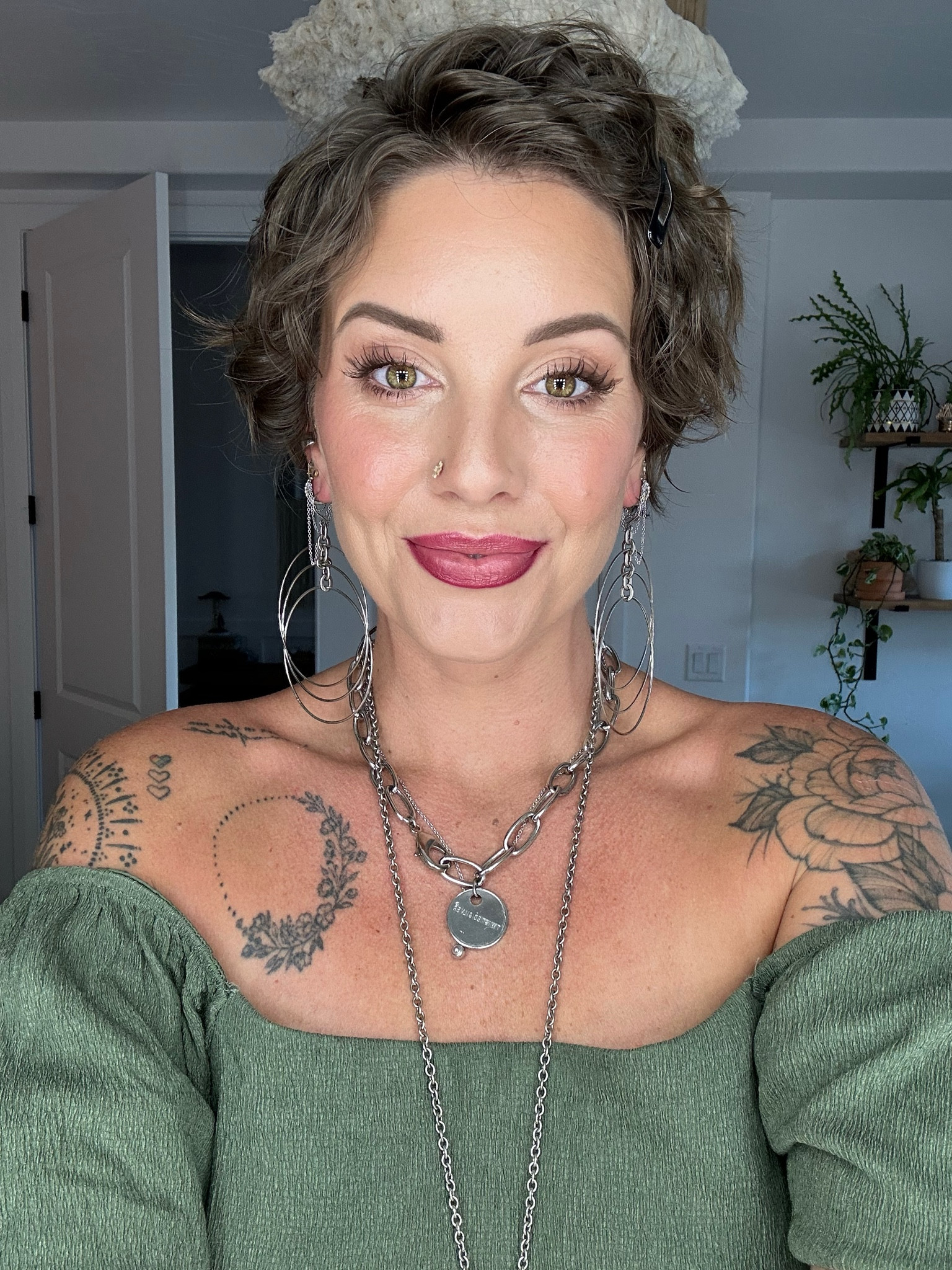 The clean makeup and jewelry I wore for family pics! 🫶🏼



#LTKFindsUnder100 #LTKFindsUnder50 #LTKBeauty