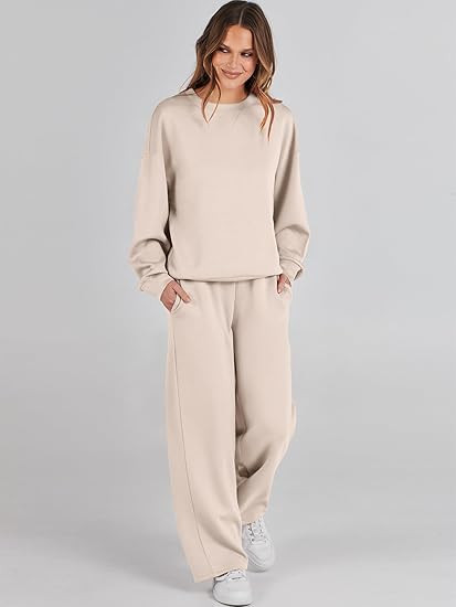 Caracilia Women's 2 Piece Outfits Sweatsuit Fall Crewneck Sweatshirts Wide Leg Pants Lounge Match... | Amazon (US)