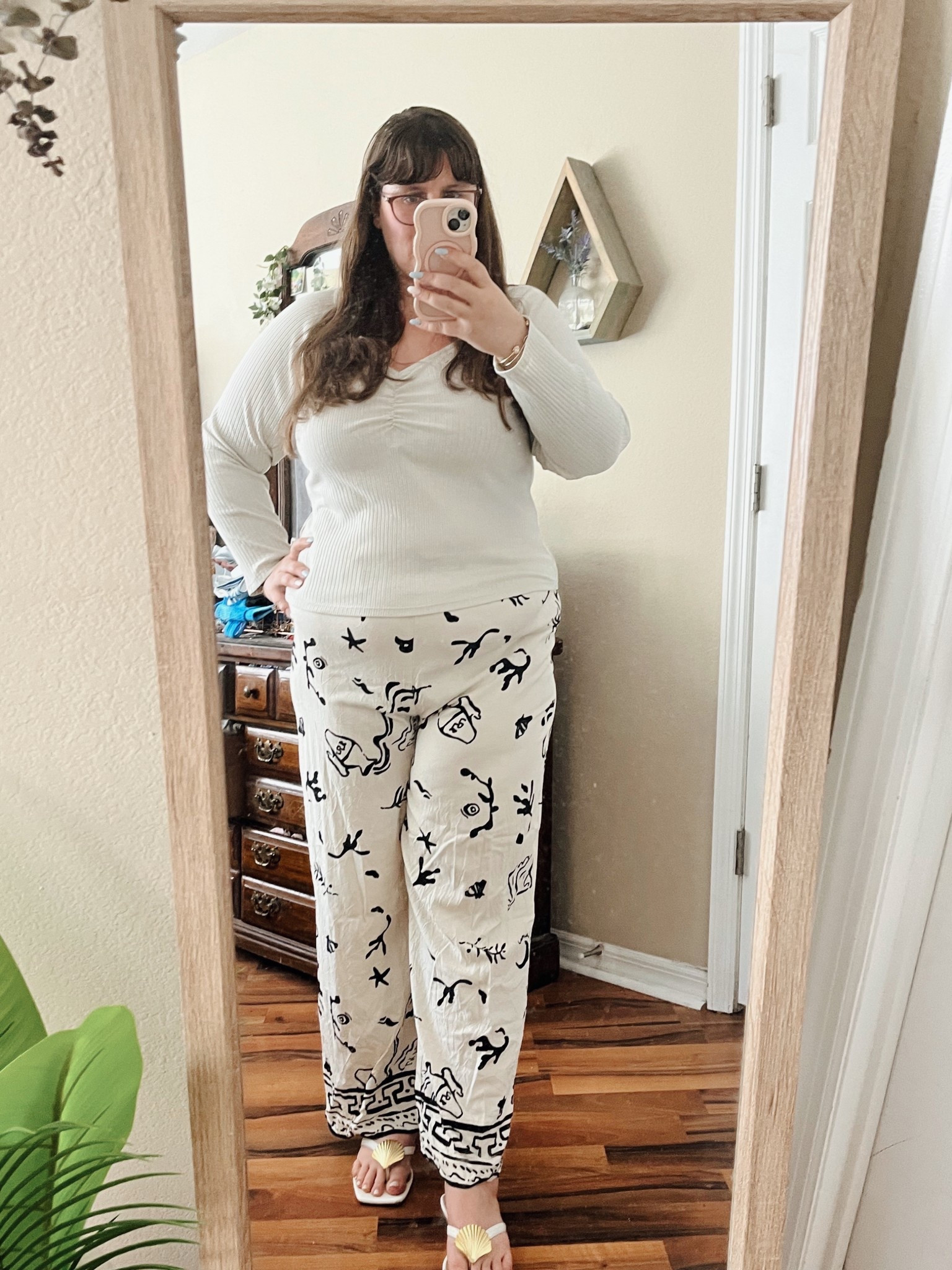 More appreciation for these amazing pants 💕

Ltkfindsunder100 / ltkfindsunder50 / LTKshoecrush / LTKsalealert / ootd / outfit of the day / spring outfit / spring styles / spring outfits / spring style / H&M / Katy Perry sandals / Katy Perry seashell sandals / Grecian pants / H&M finds / long sleeved blouse / long sleeved top / patterned pants / linen pants / sale / sale alert / Roman pants / summer pants / spring pants / flowy pants / lightweight pants 

#LTKStyleTip #LTKMidsize #LTKPlusSize