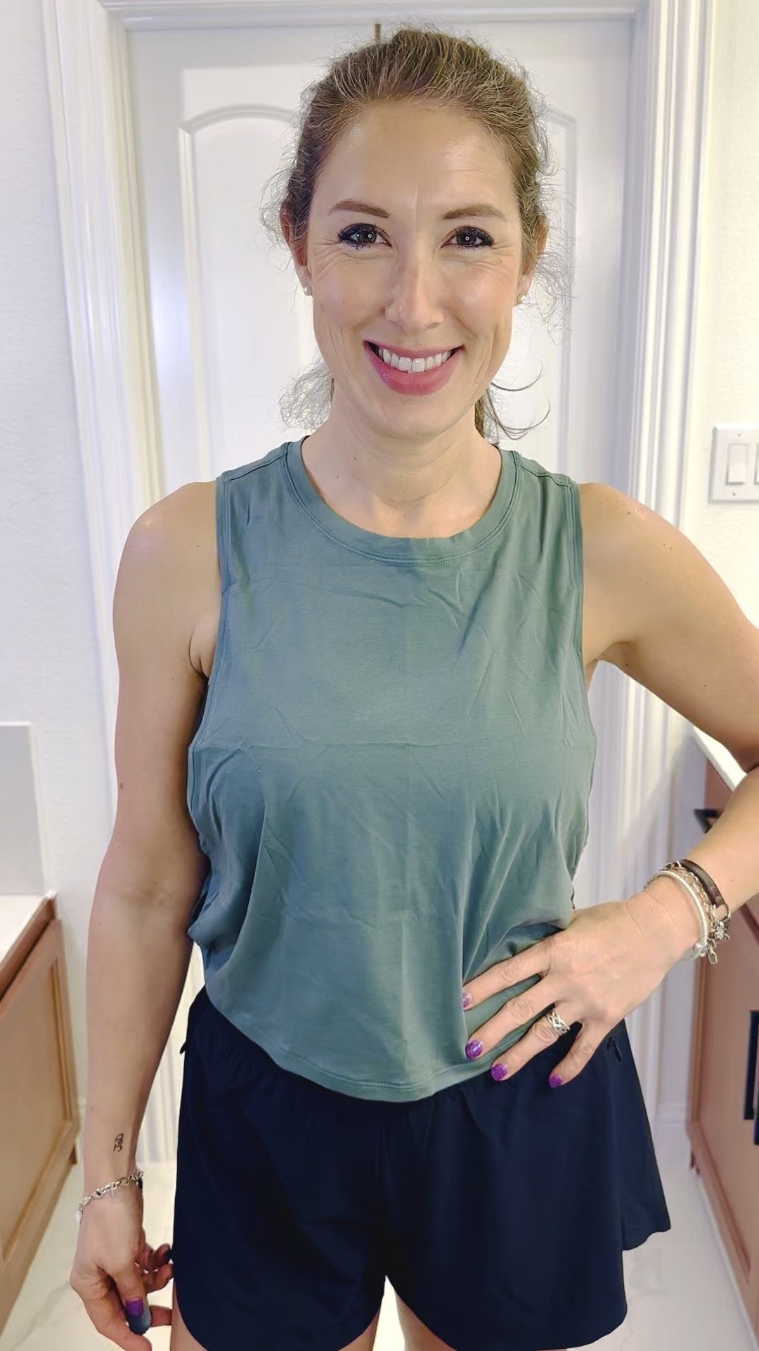 I love the active wear that is available on my digital Daisy fashion LTK app. I am 5‘10“ tall, large, 10–12. ￼

#LTKActive #LTKmomlife #LTKTall