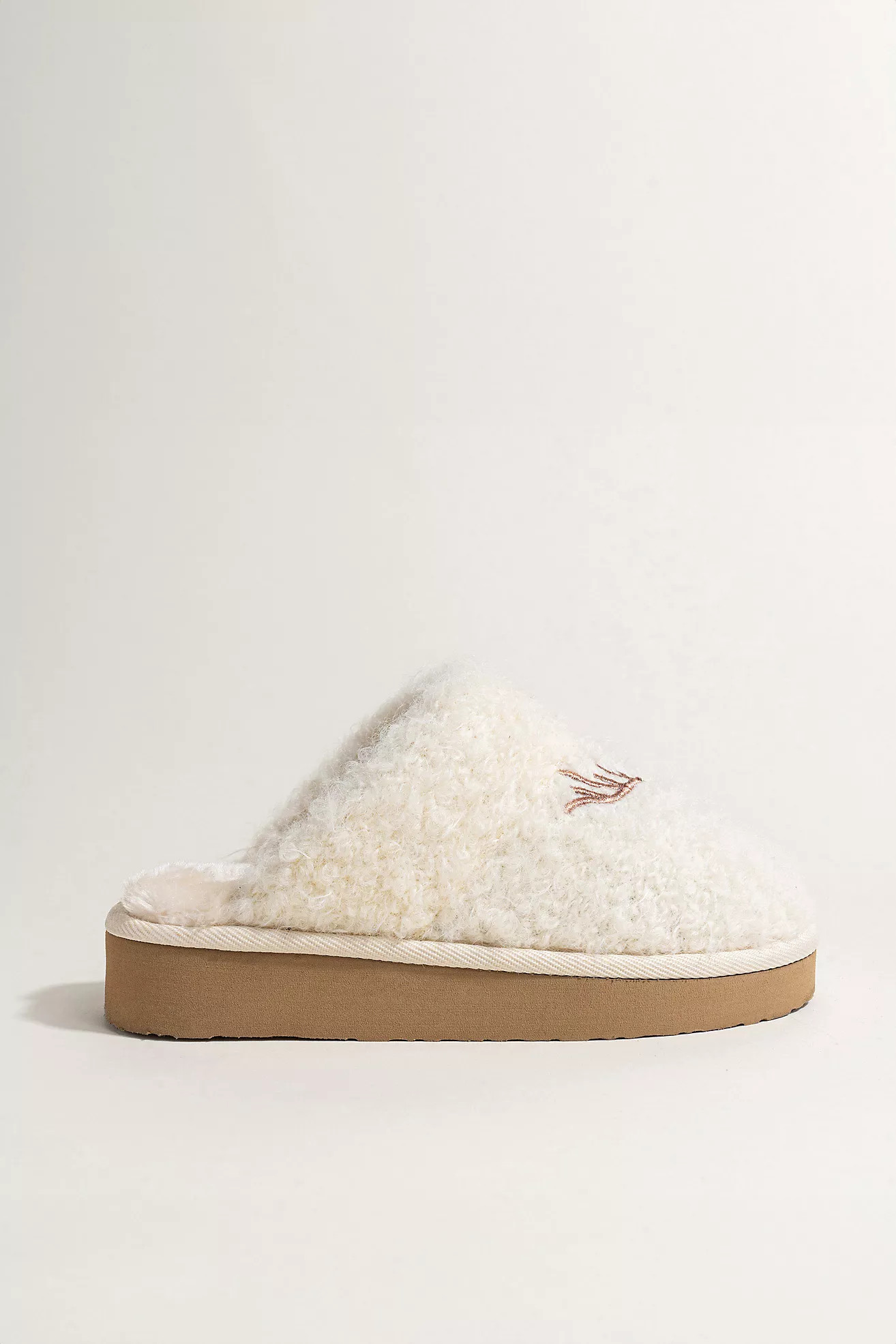 Minnetonka Reindeer Scuff Slippers | Anthropologie (US)