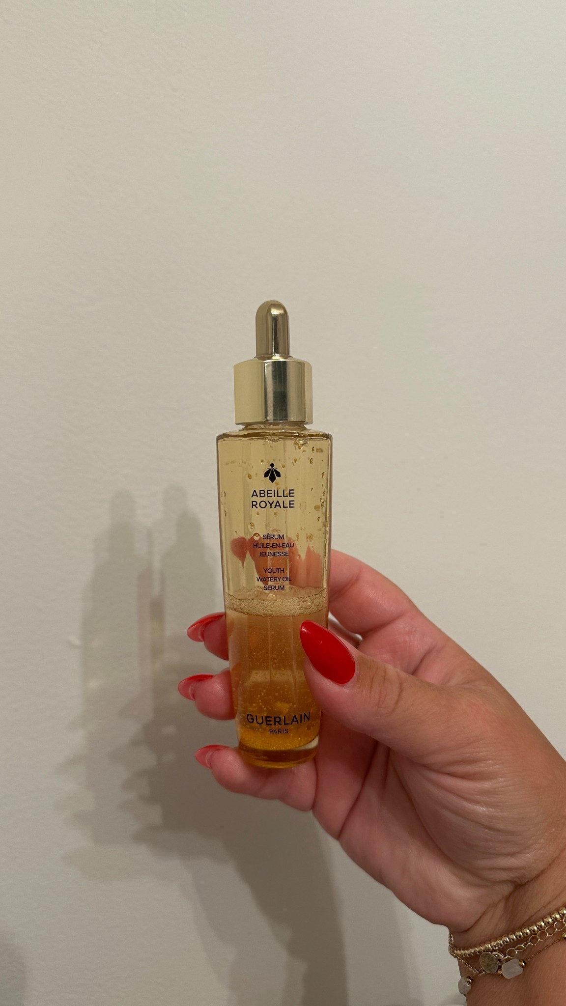 The ultimate hydrating, youthful serum 🐝🍯

#serum #skincare #youthfulskin #glowyskin #abeilleroyale 

#LTKBeauty