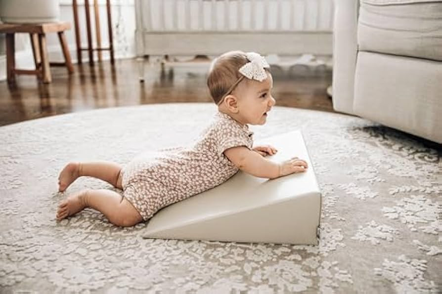 tumtum Tummy Time Wedge - wipeable Faux Leather, for Babies 0-8 Months (Sand) | Amazon (US)