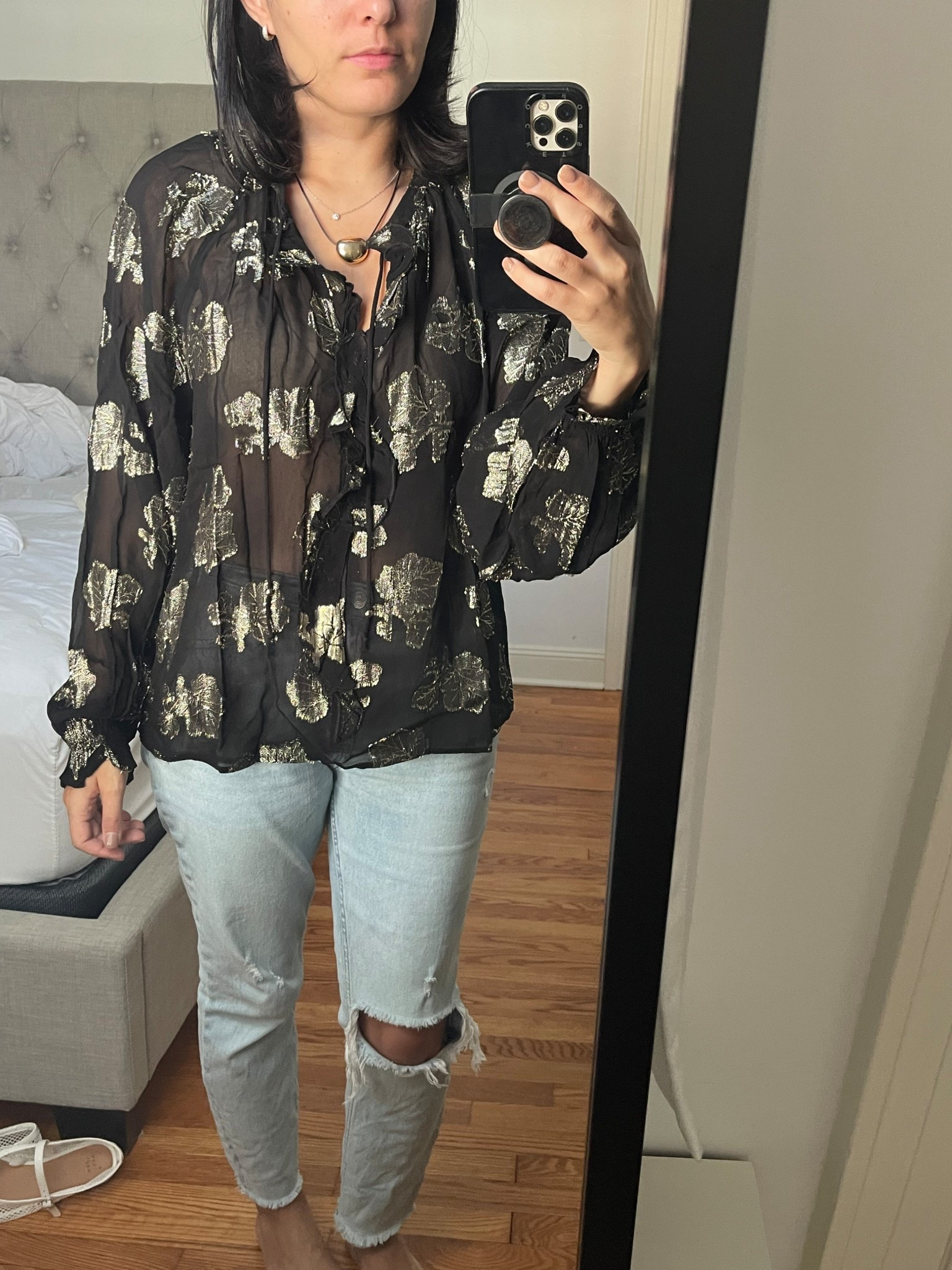 Fall style
Blouse
Sheer blouse
H&M
Top
Fall outfit 

#LTKFindsUnder50 #LTKSaleAlert #LTKFindsUnder100