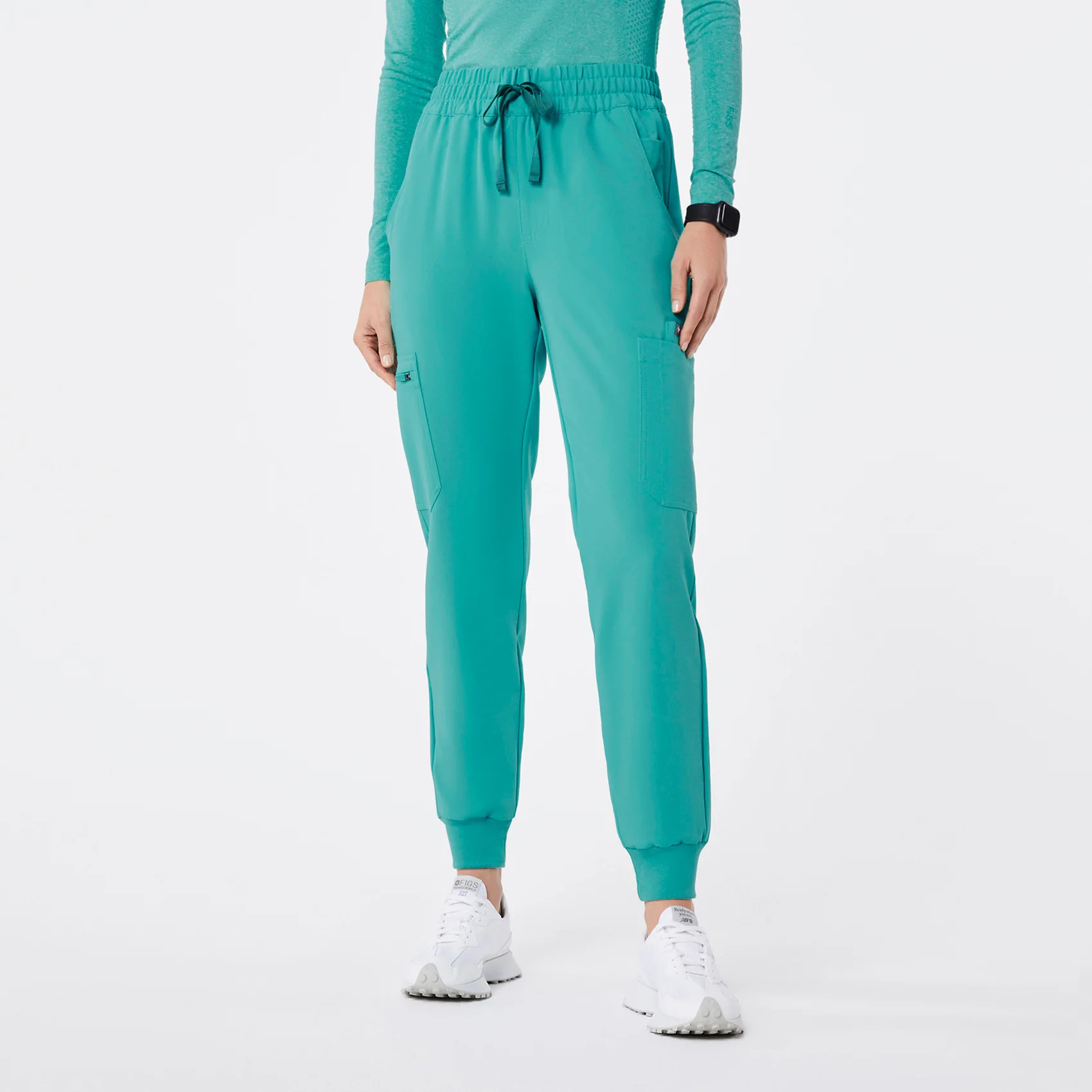 Women’s High Waisted Uman Relaxed Jogger Scrub Pants - Oasis · FIGS | FIGS