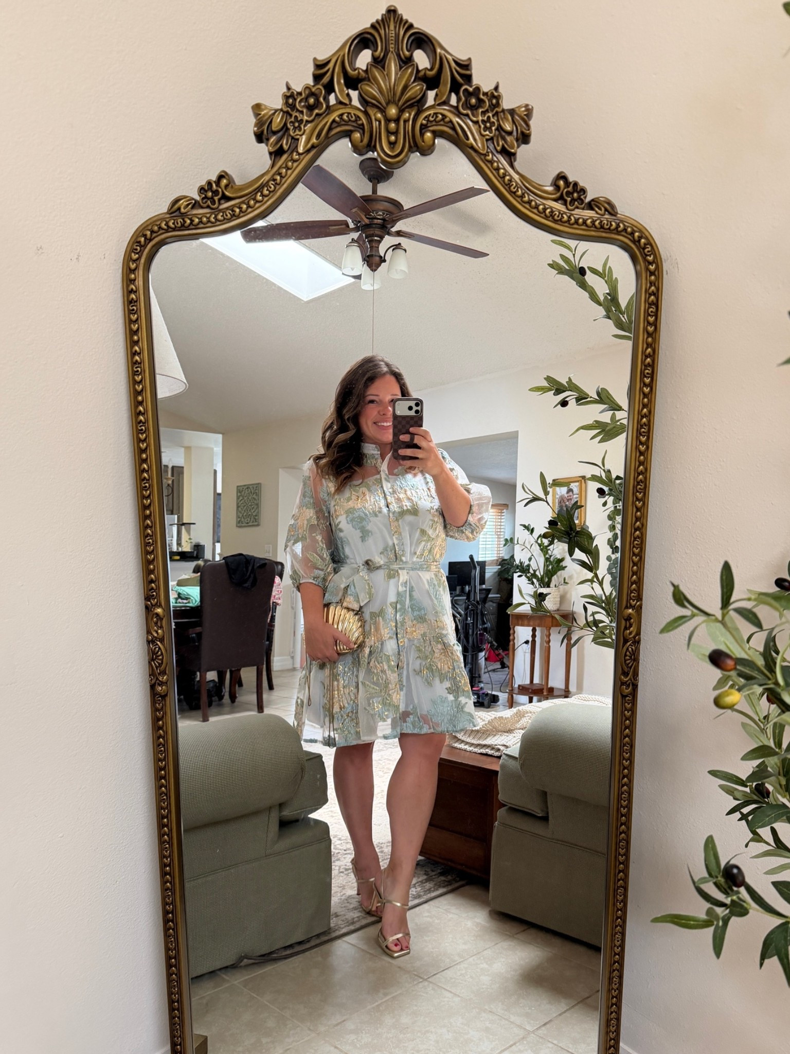 Perfect dress for a fancy date night or fancy event

#LTKmomlife #LTKootd #LTKMidsize
